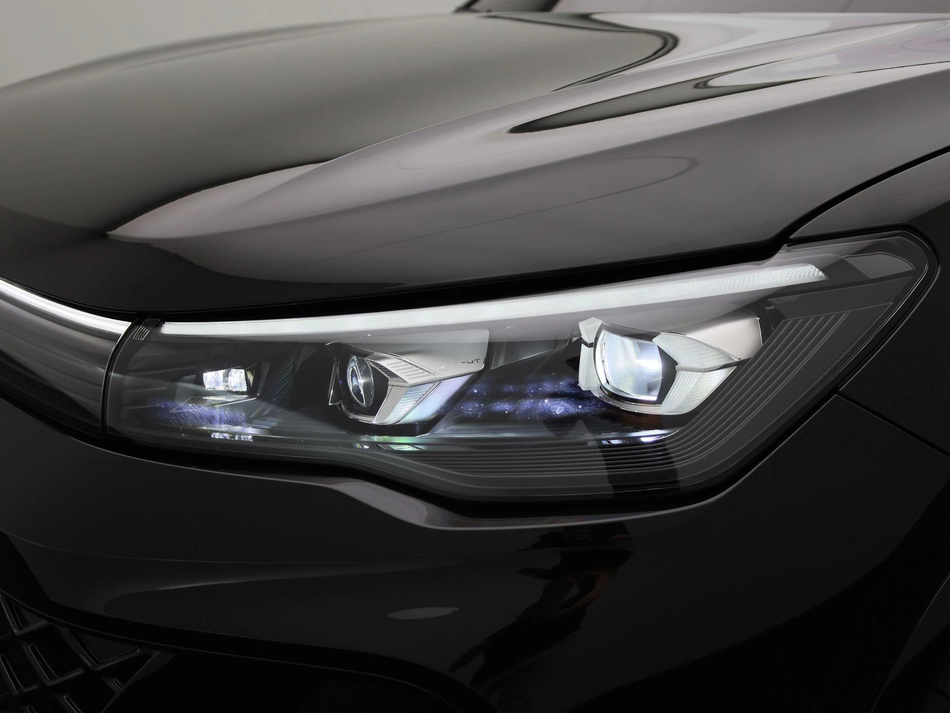 Volkswagen-Tiguan-image-15