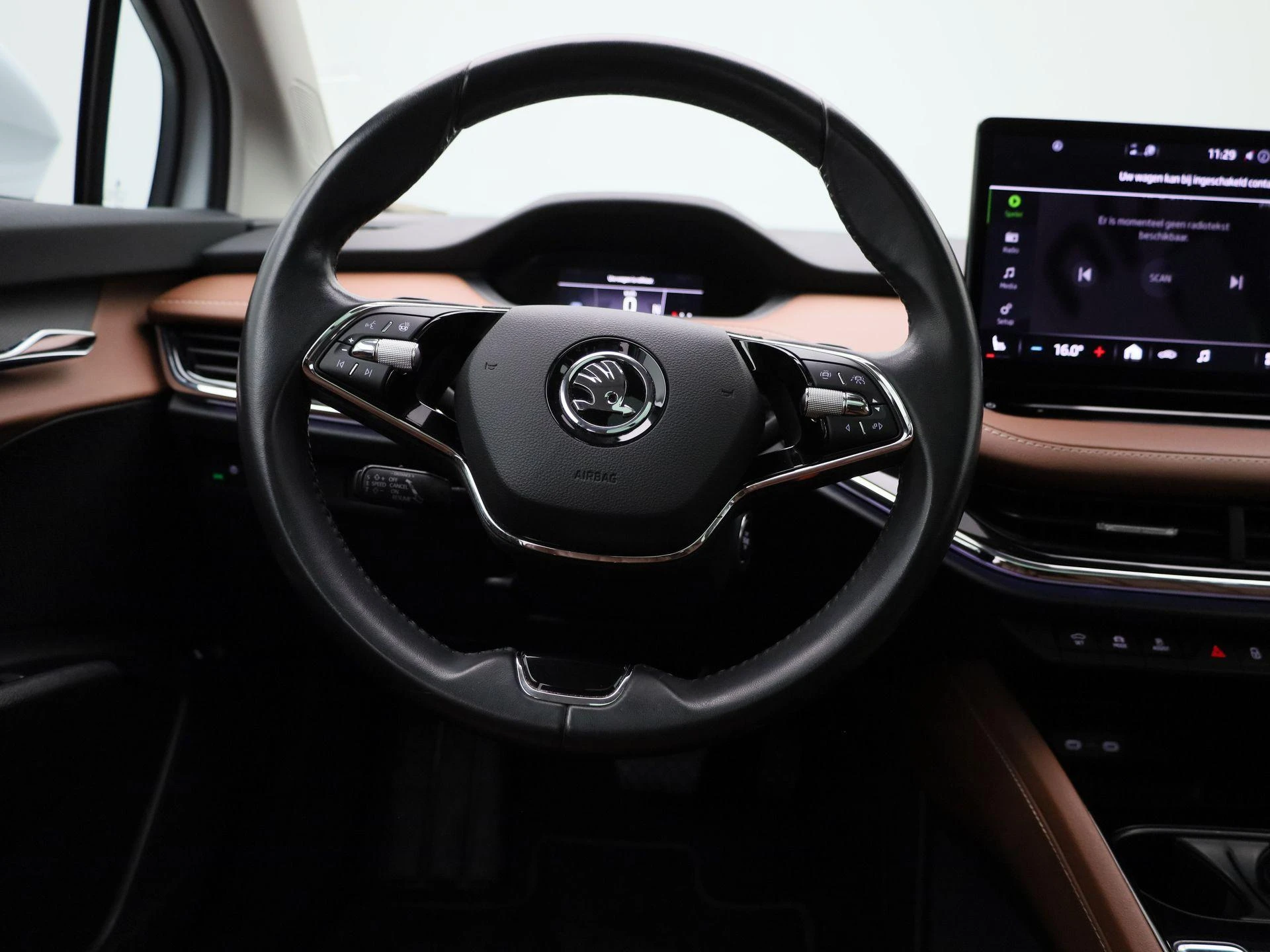 Škoda-Enyaq iV-image-6