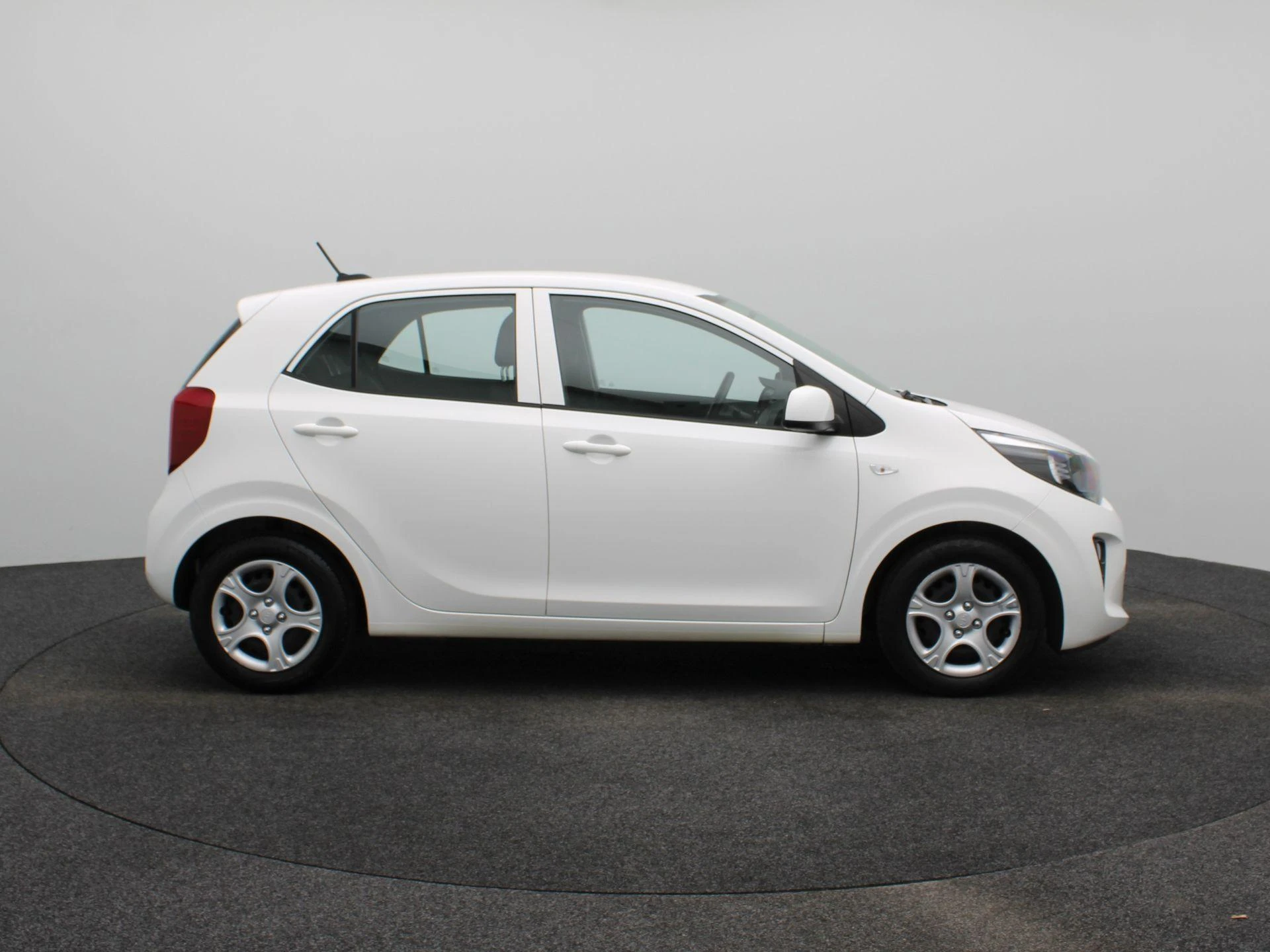 Kia-Picanto-image-7