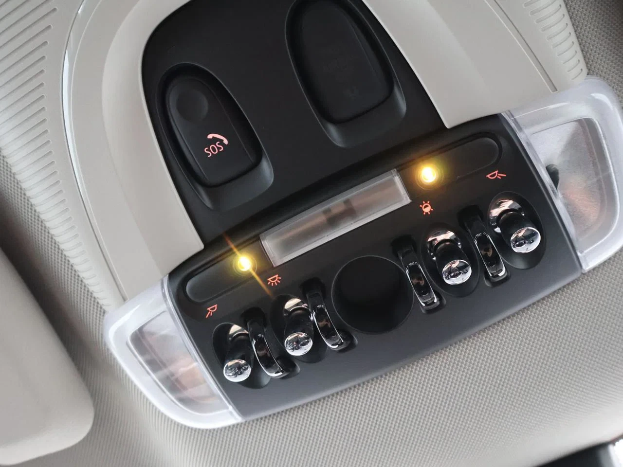 MINI Countryman Mini (F60 LCI) Mini Countryman 1.5 136PK*NAVIPRO*SFEERVERLICHTING*LED*KEYLESSENTRY*TREKHAAK*