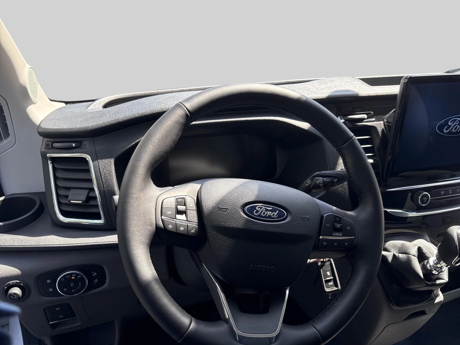 Ford Transit 350L RWD Trend|L3H3|360 Camera|Adaptive CC