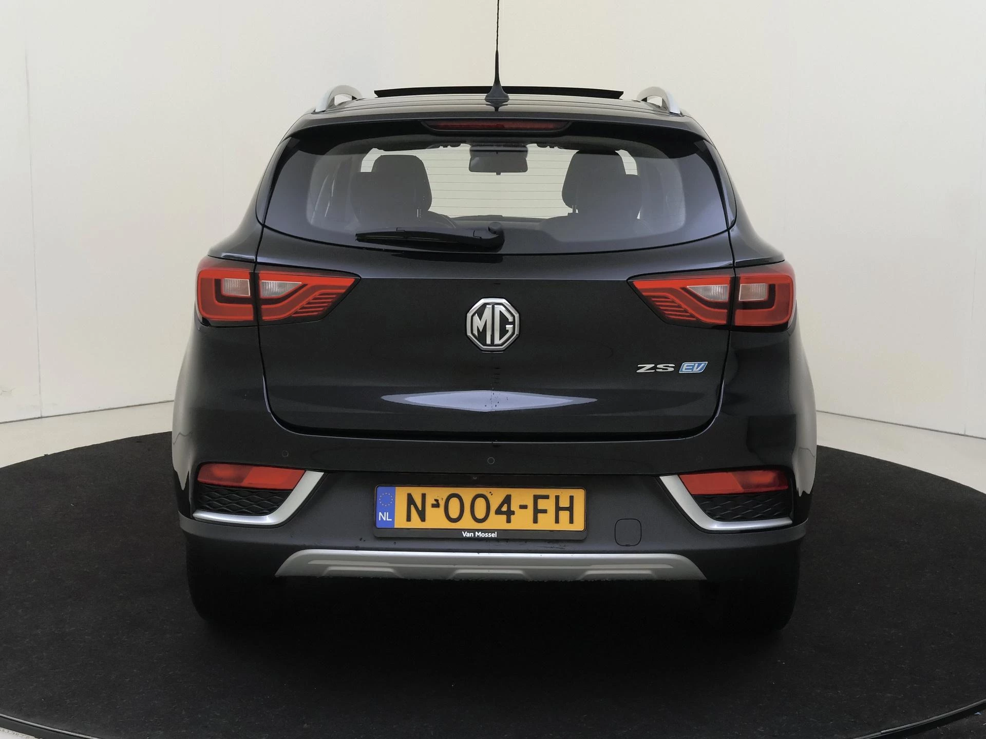 MG-ZS EV-image-6
