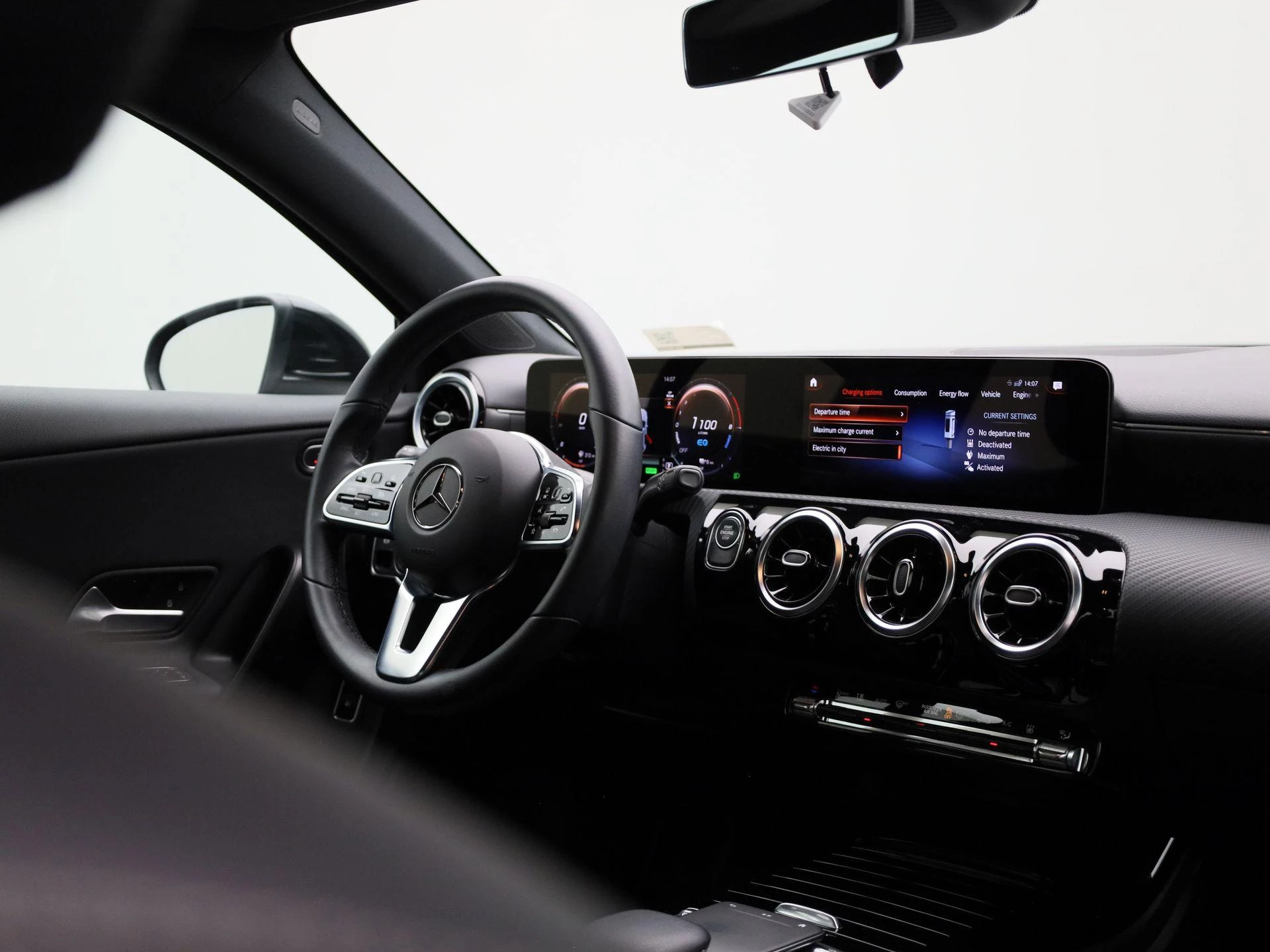Mercedes-Benz-A-Klasse-image-35
