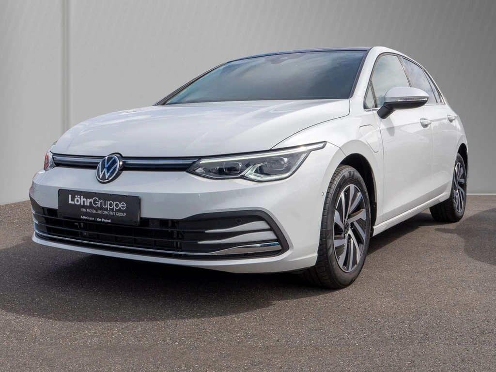 Volkswagen-Golf-image-1