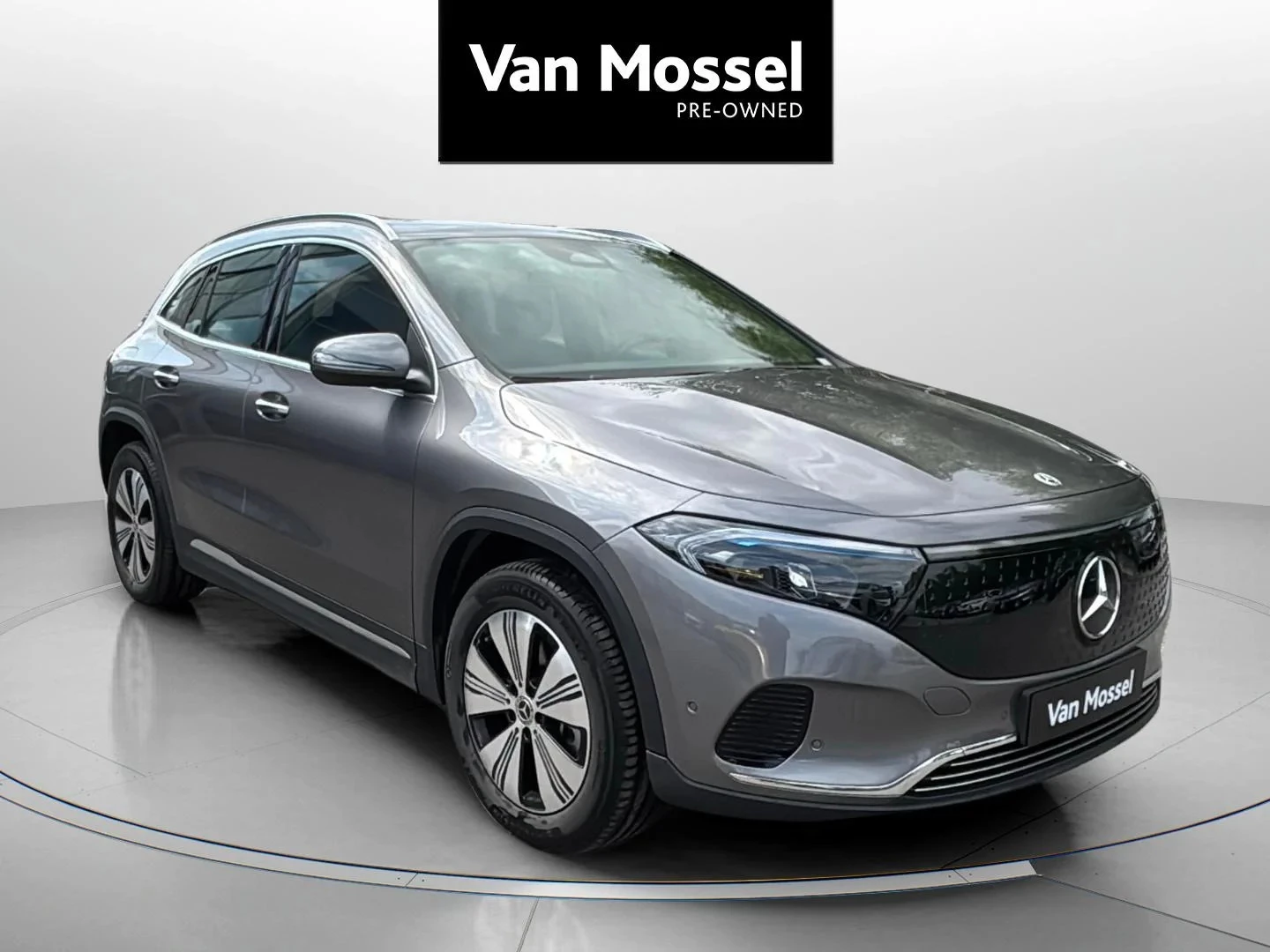 Mercedes-Benz-EQA-image-6