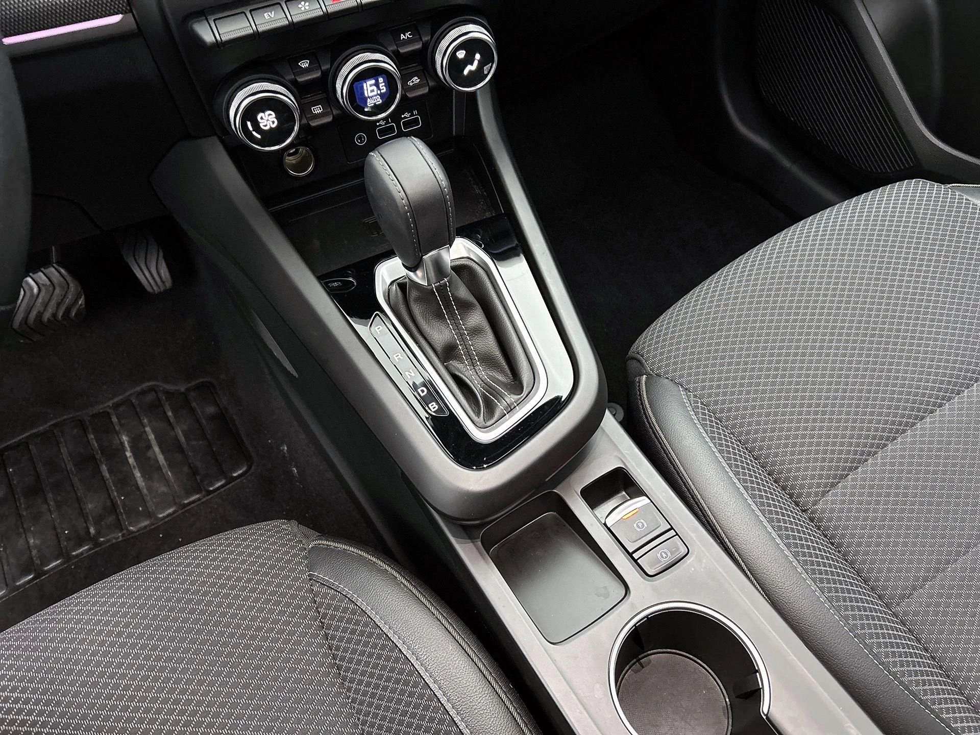 Renault-Arkana-image-13