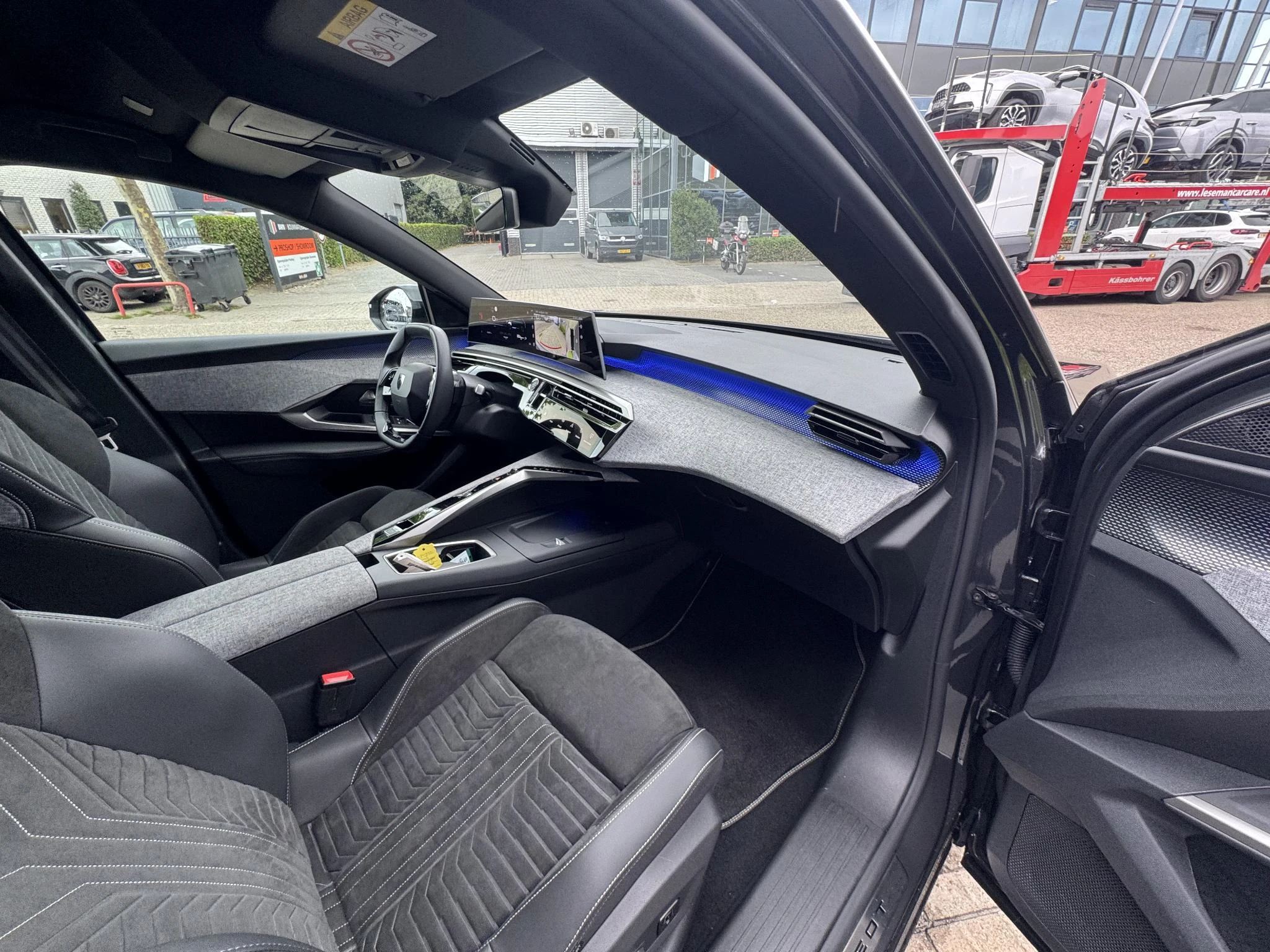 Peugeot-5008-image-14