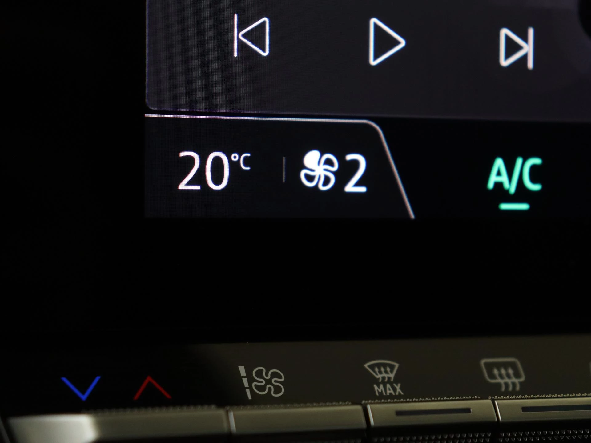 Renault-Captur-image-17