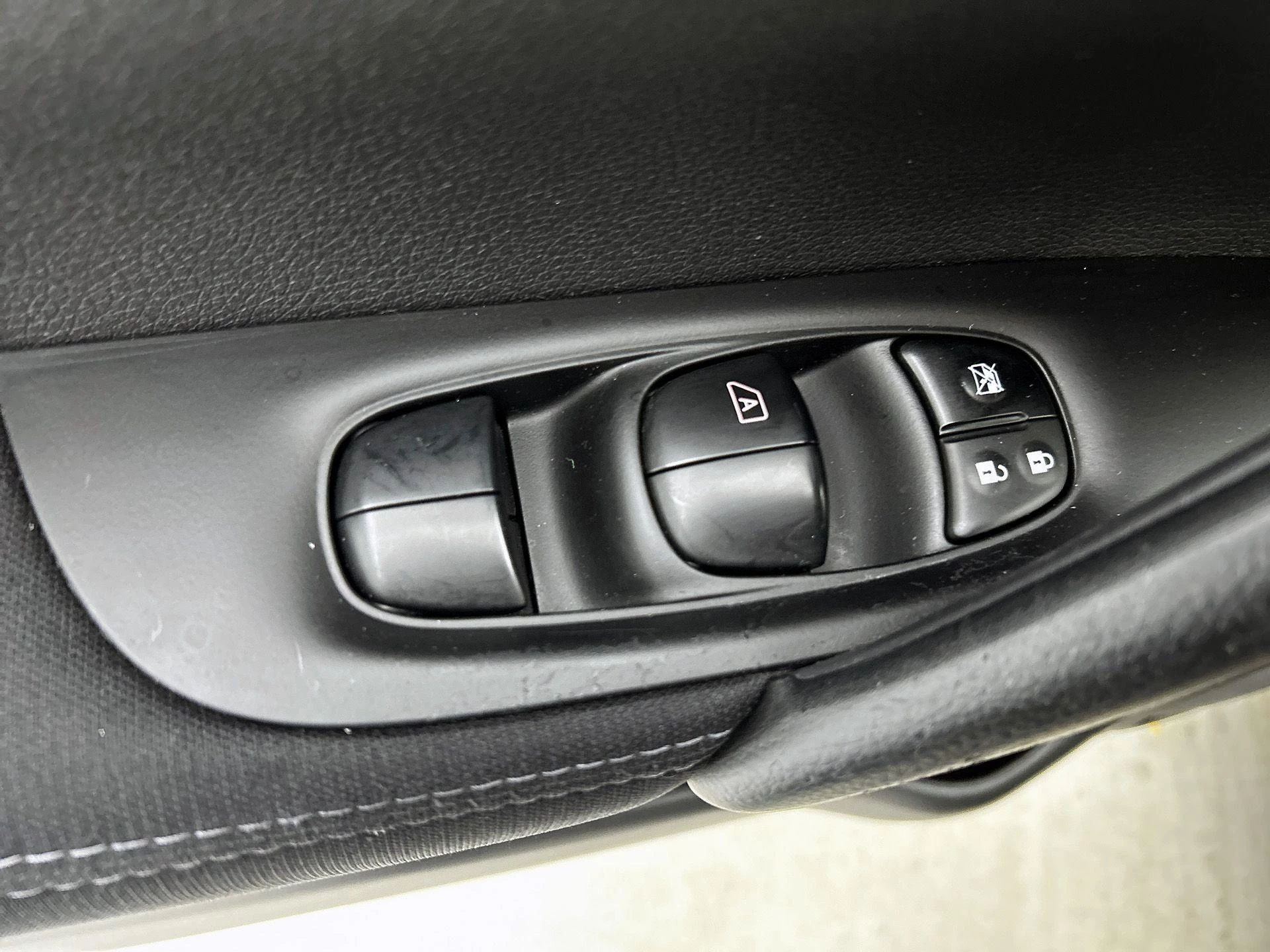 Nissan-QASHQAI-image-32
