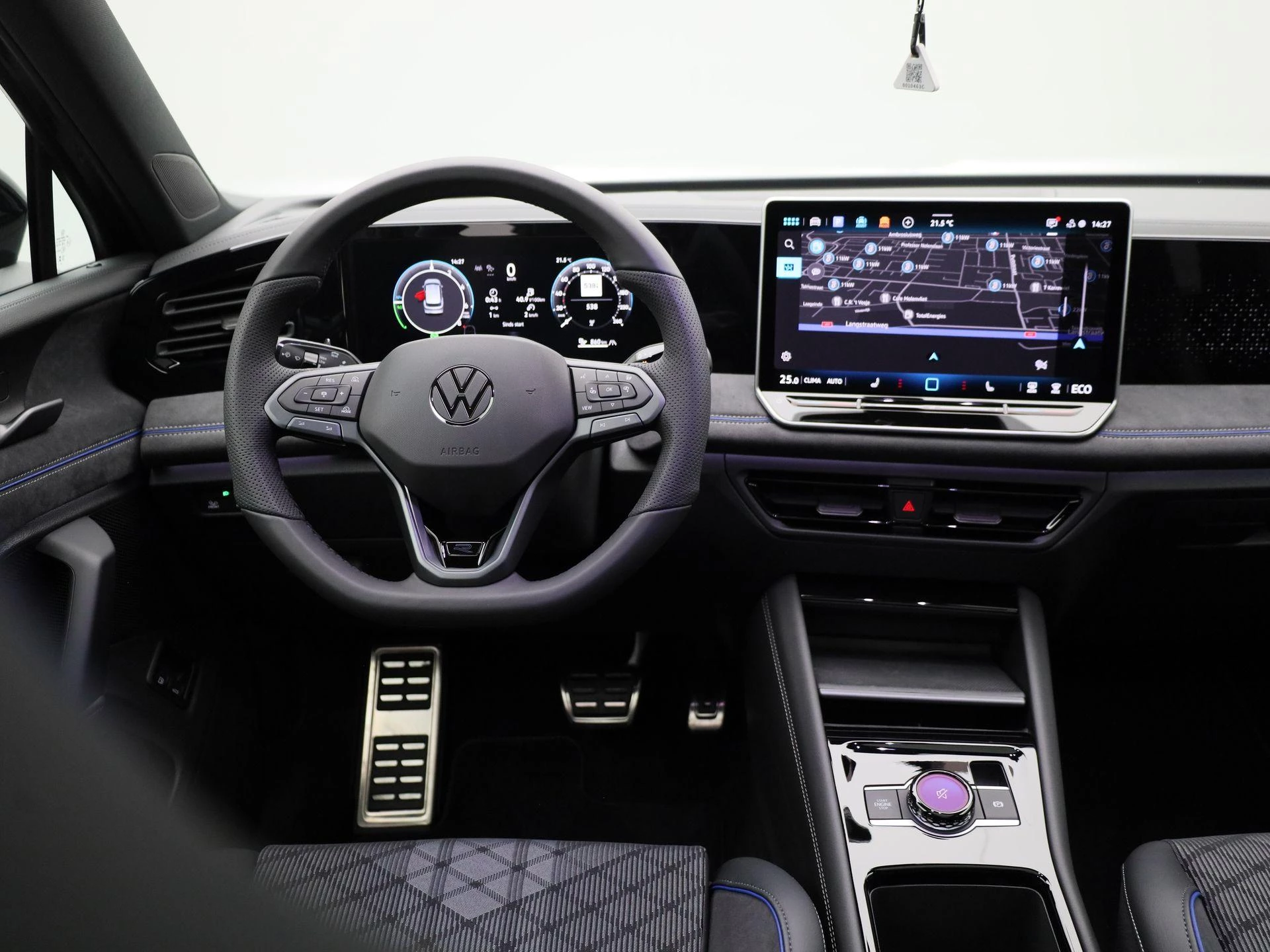 Volkswagen-Tiguan-image-6