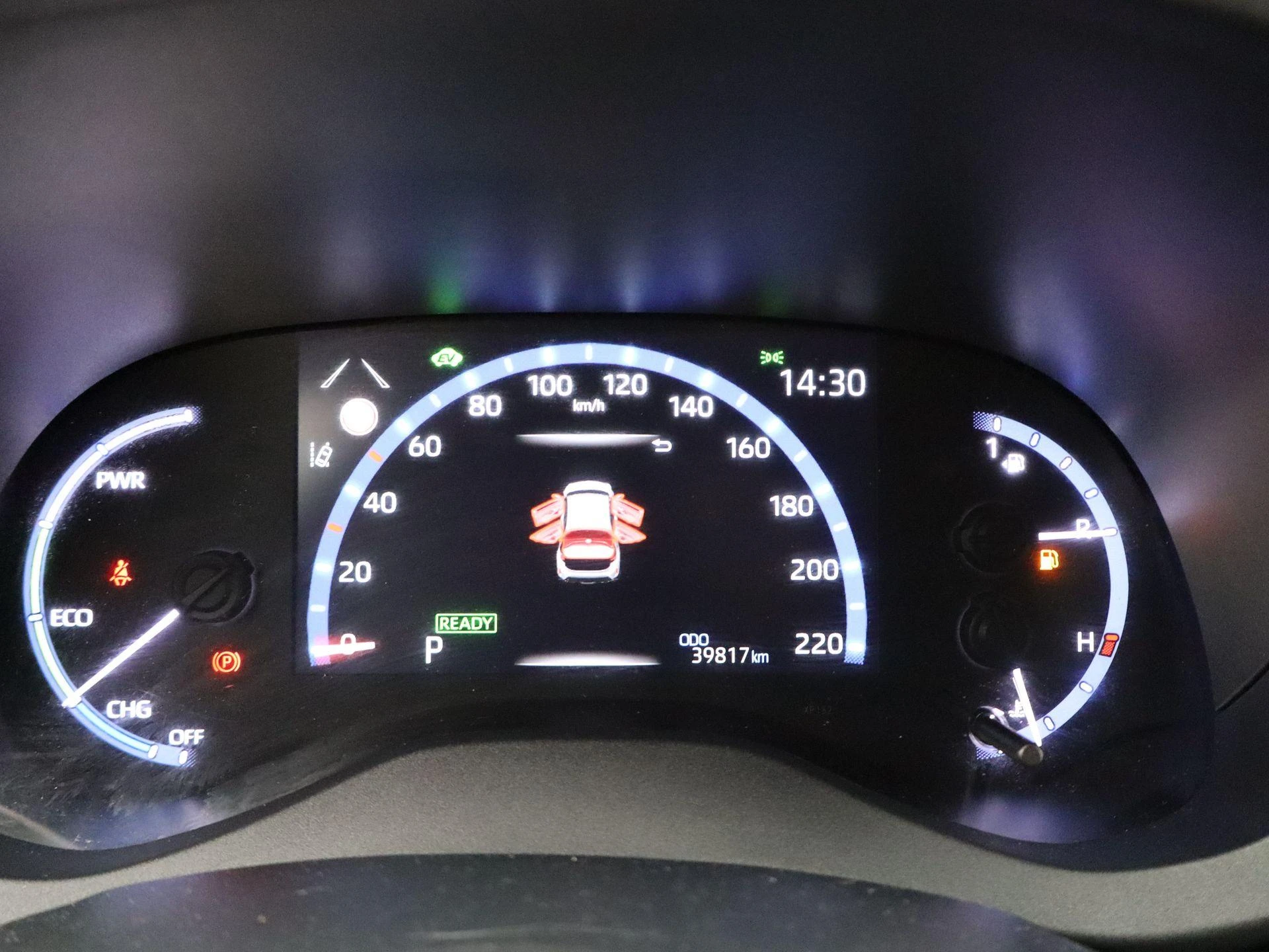 Toyota-Yaris Cross-image-11
