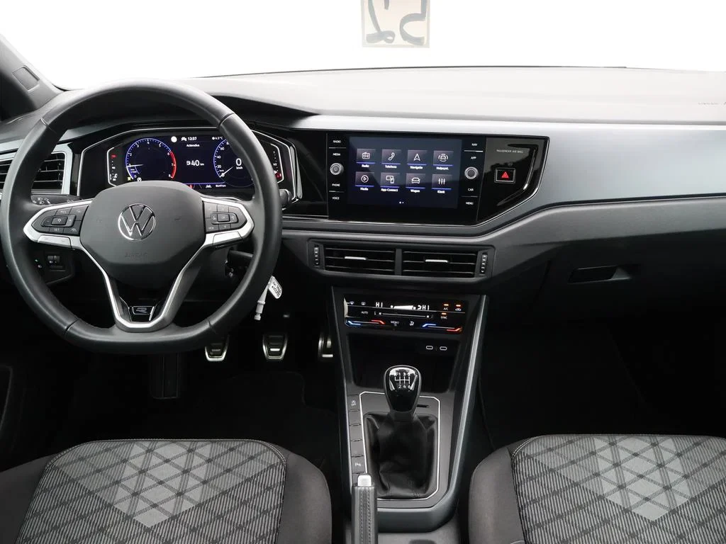 Volkswagen-Taigo-image-10