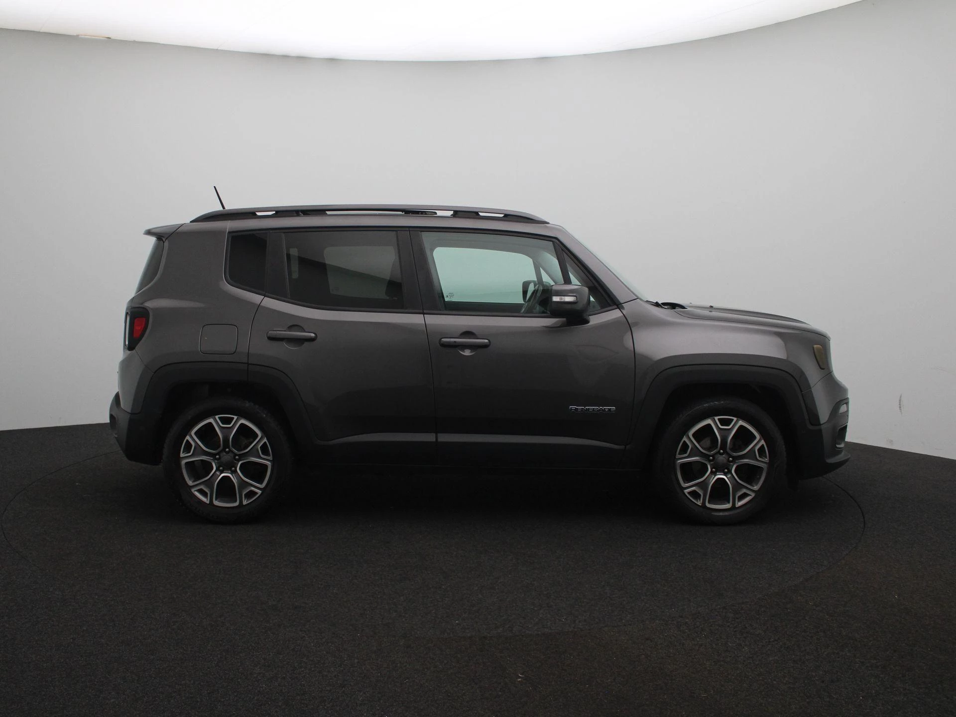 Jeep-Renegade-image-10
