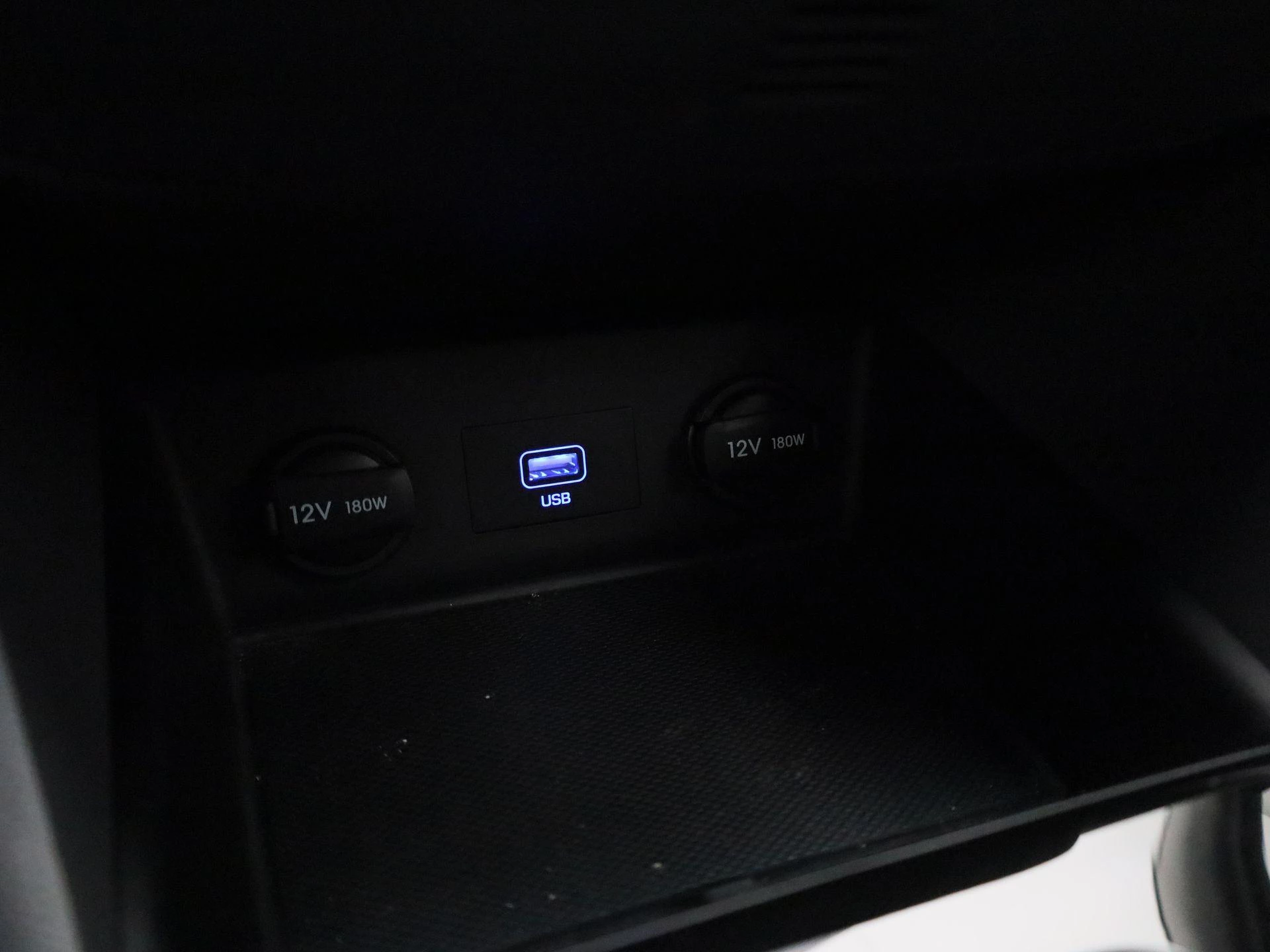 Hyundai-IONIQ-image-29