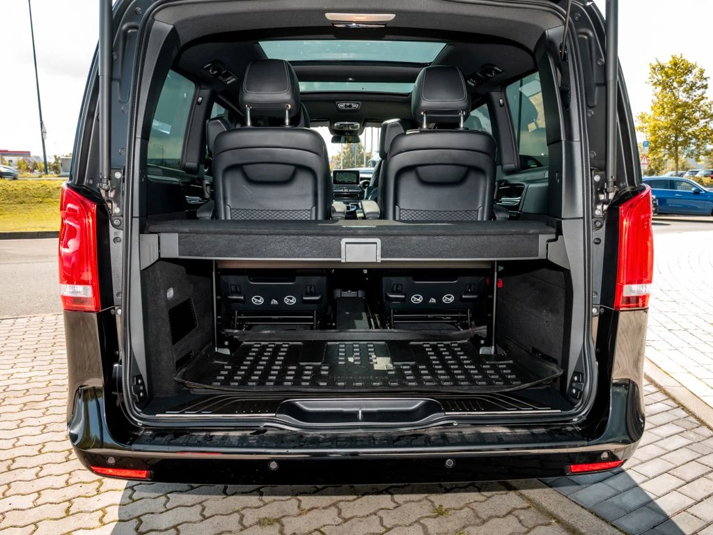 Mercedes-Benz-V-Klasse 300-image-14