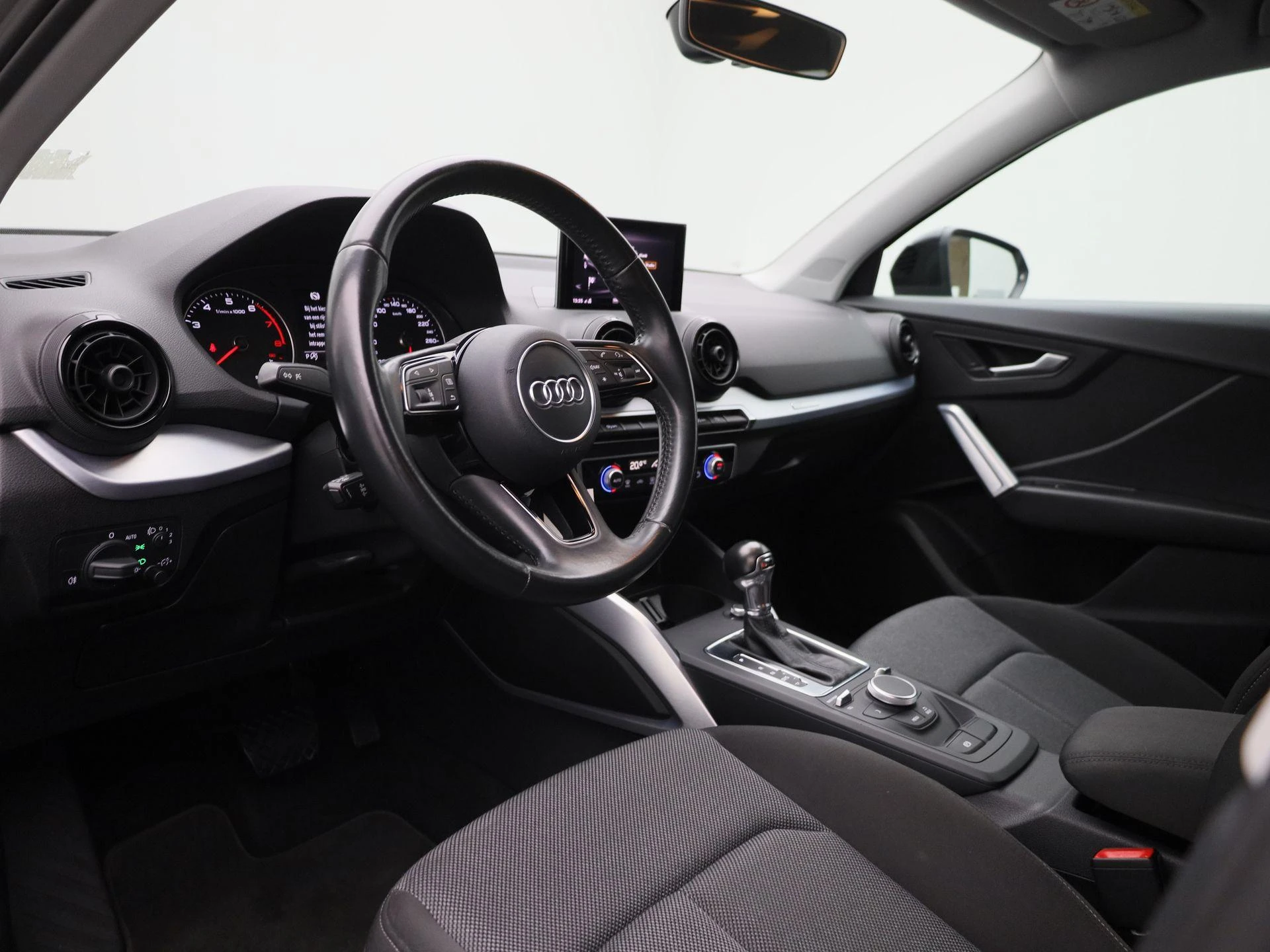 Audi-Q2-image-27