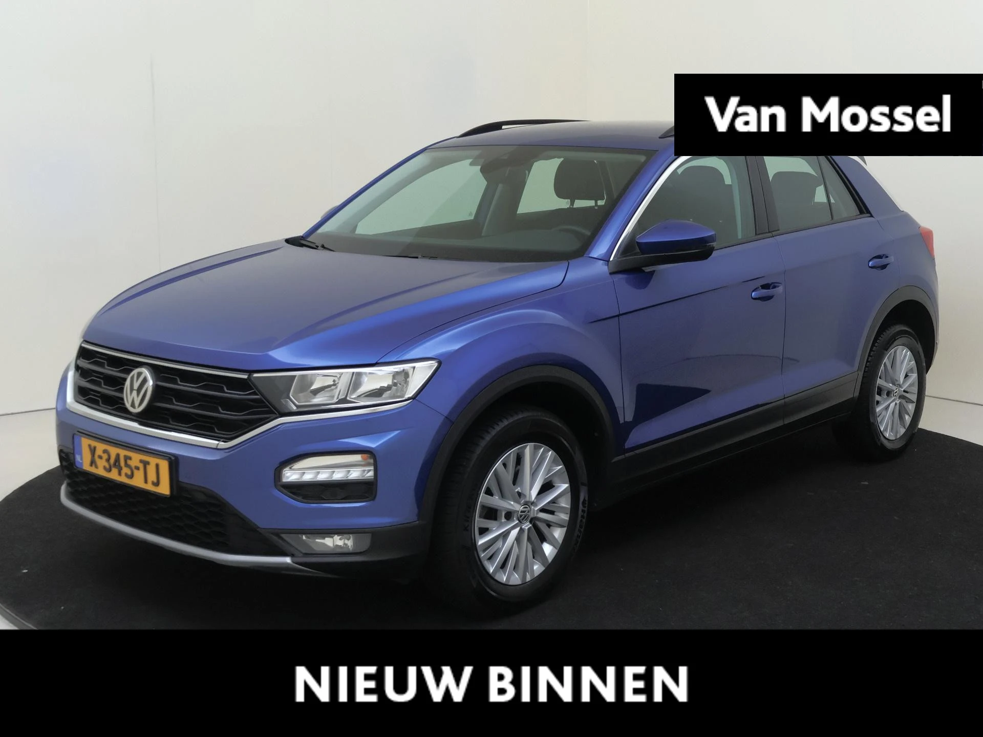 Volkswagen-T-Roc-image-0