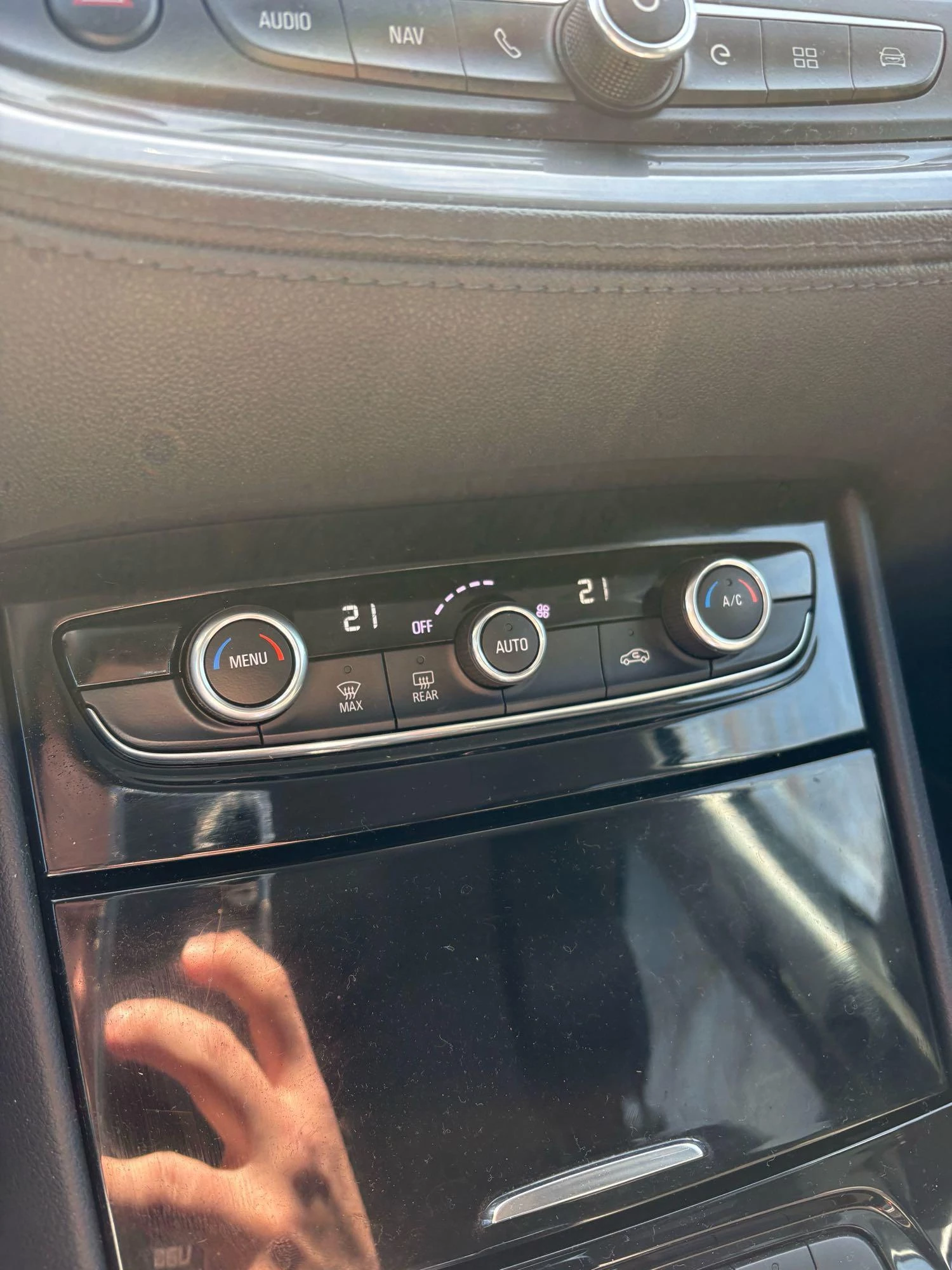 Opel Grandland X 1.6 Turbo Hybrid Business Edition