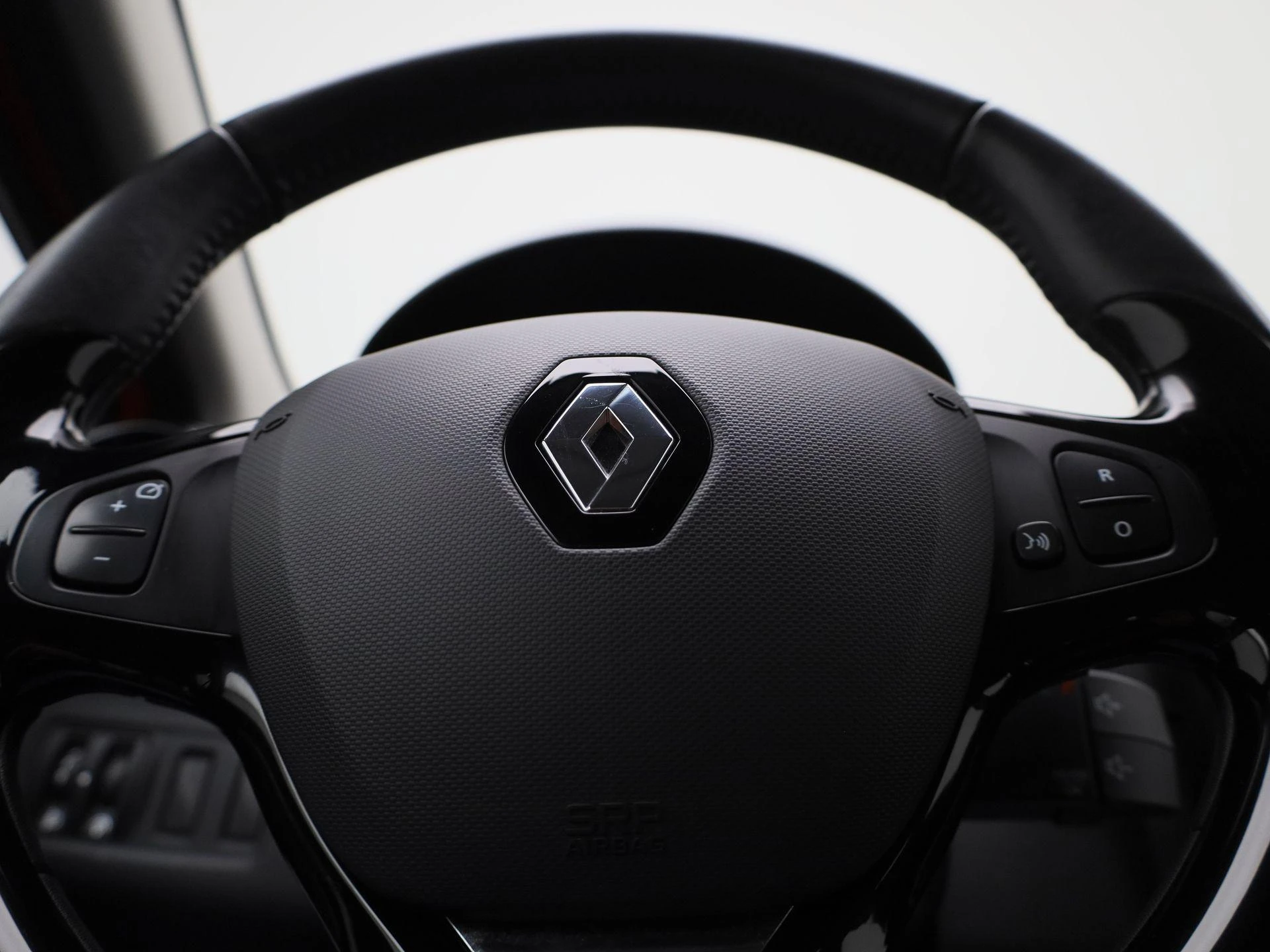 Renault-Clio-image-24