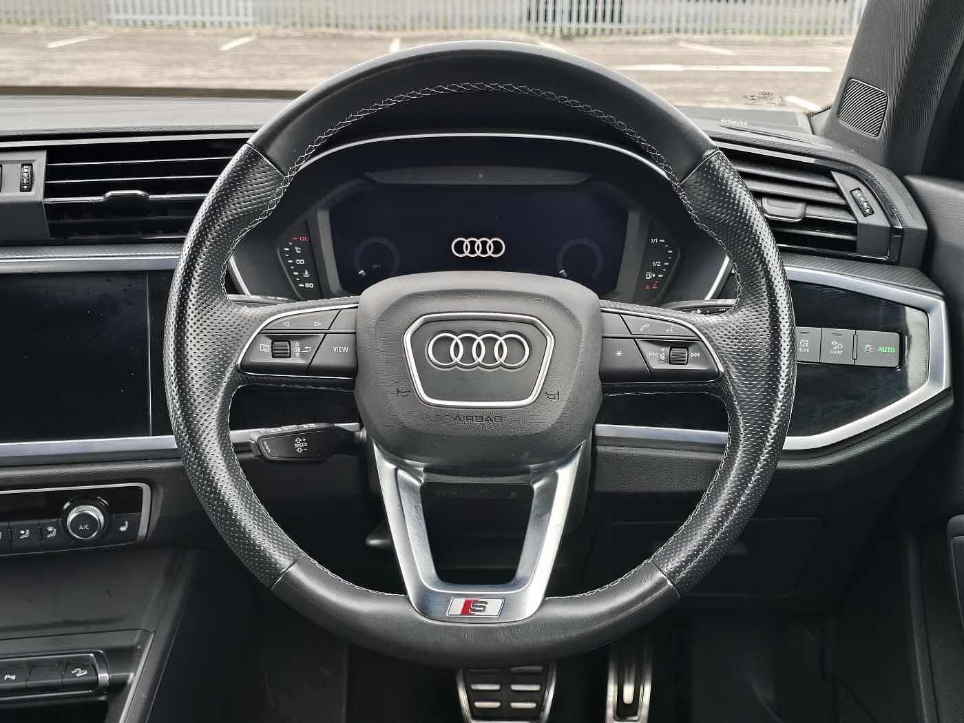 Audi-Q3-image-8