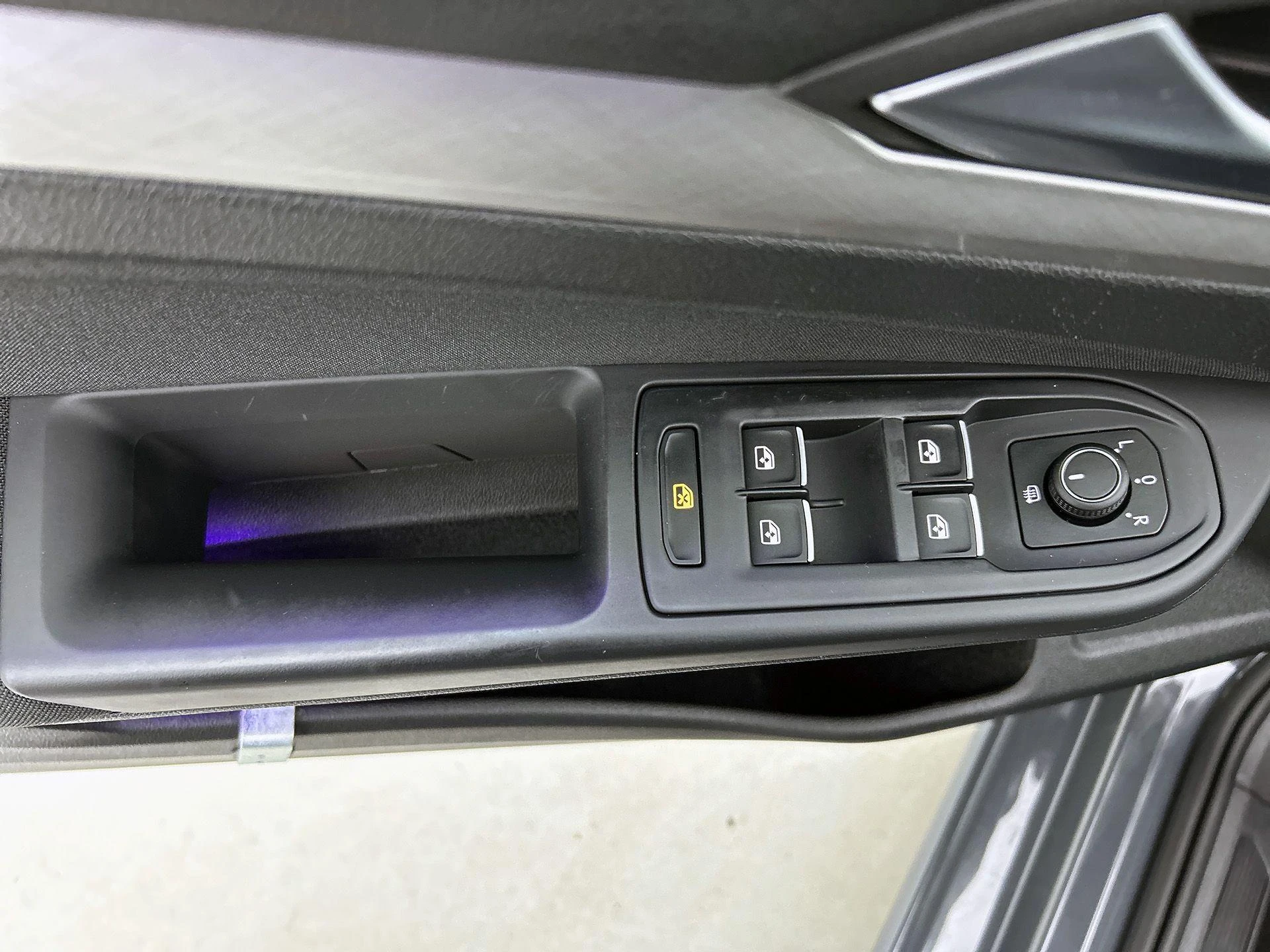 Volkswagen-Golf-image-29