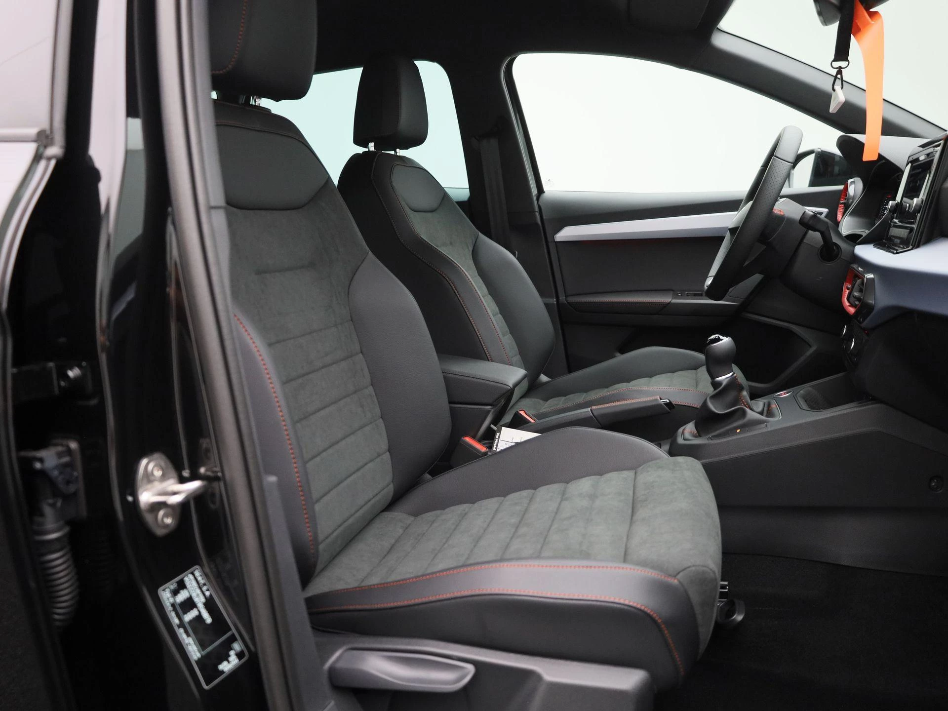 SEAT-Ibiza-image-32