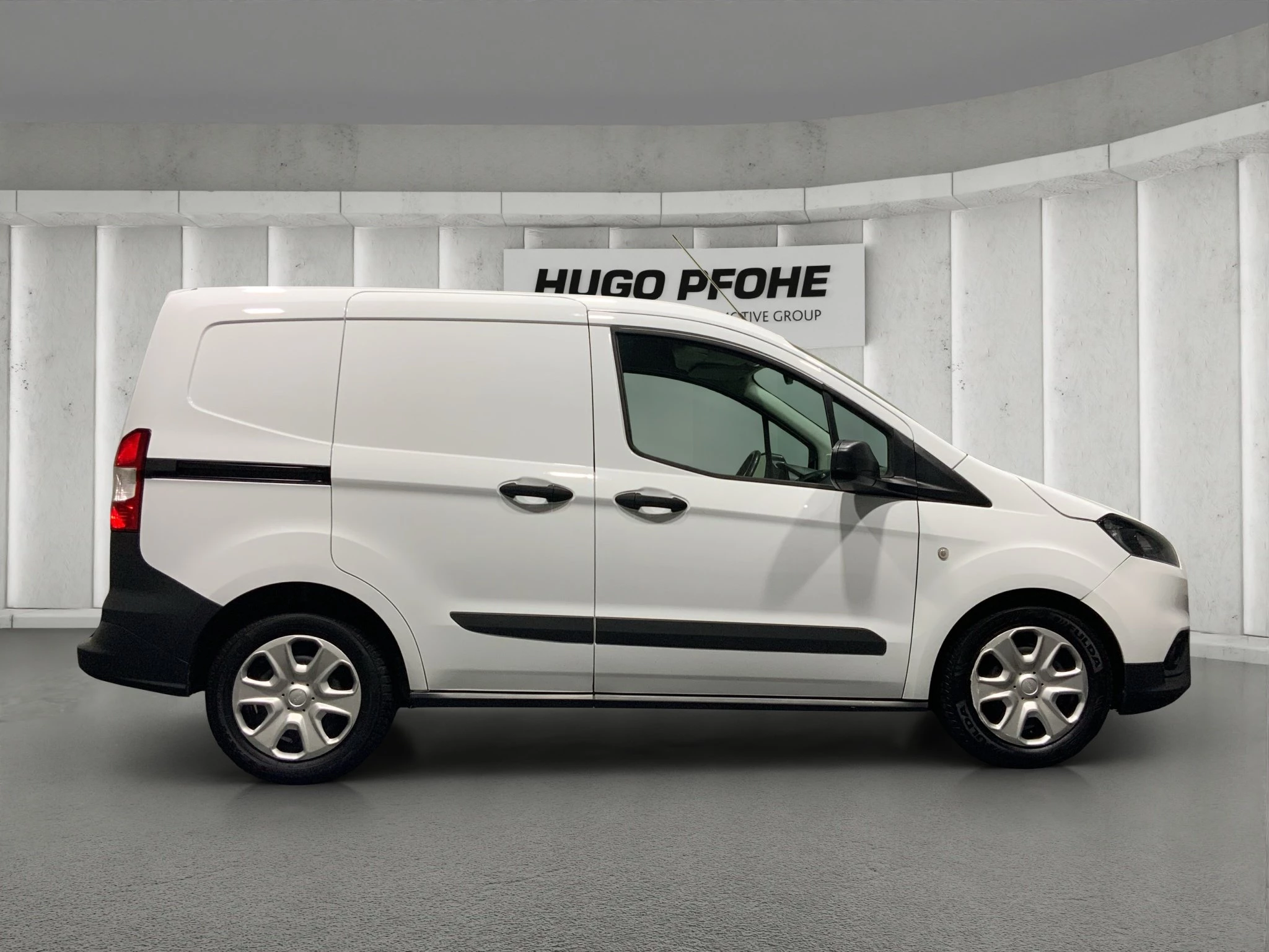 Ford-Transit Courier-image-15