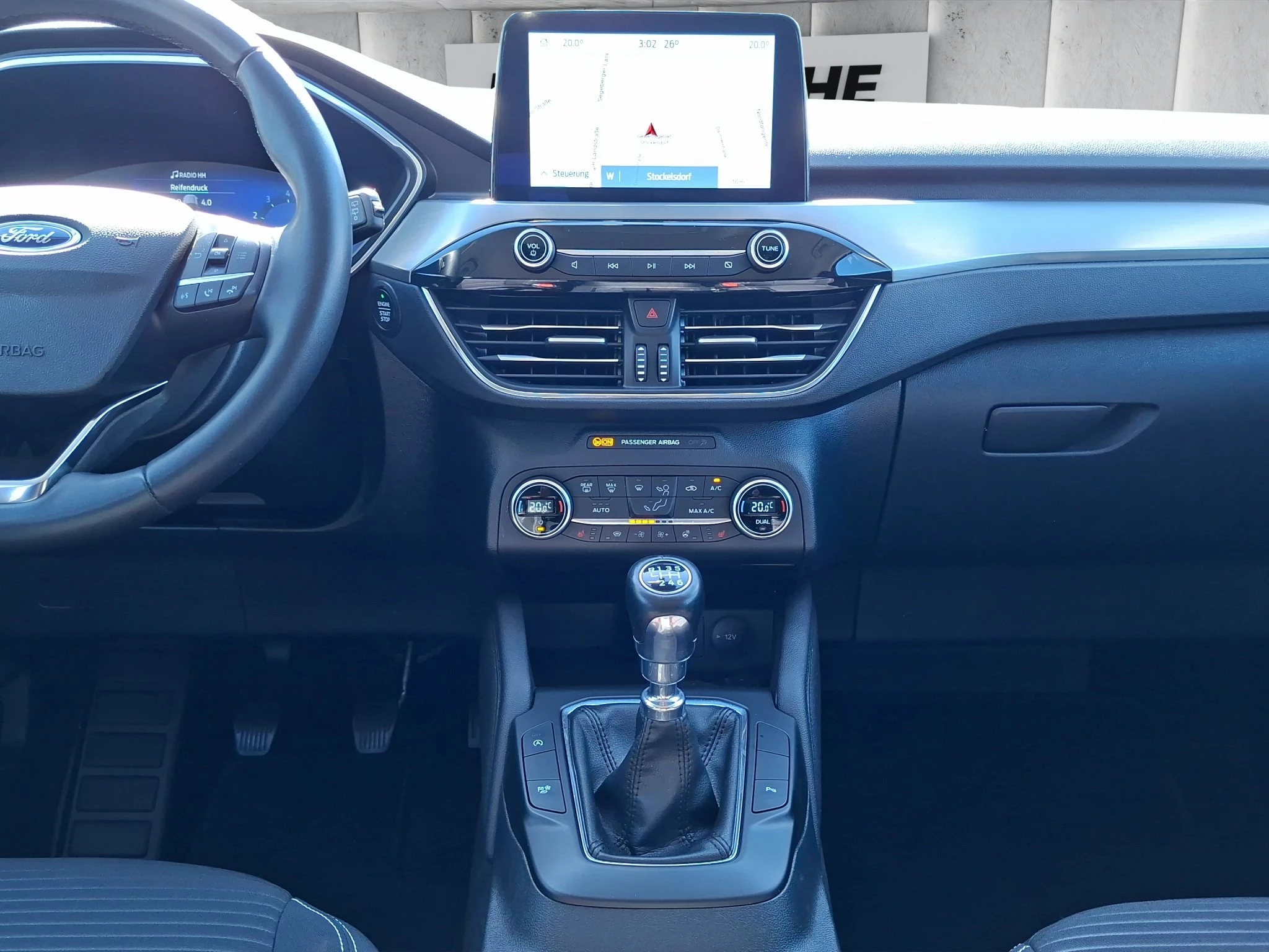 Ford Kuga Titanium 1.5 EB GJR | RFK | PDC | SHZ | LMF | Navi | Klima | BT | ZV mit FB
