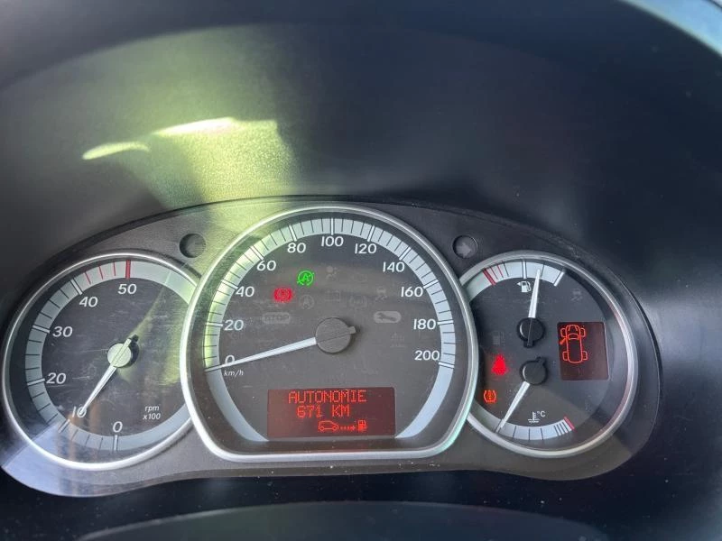 Mercedes-Benz-Citan-image-1