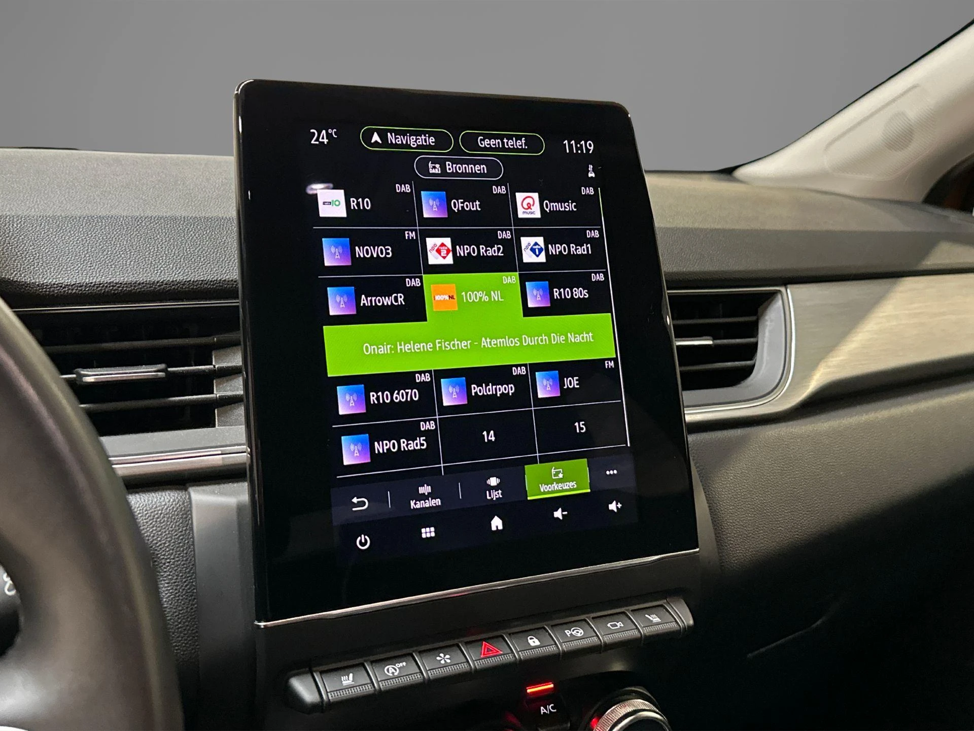 Renault-Captur-image-21