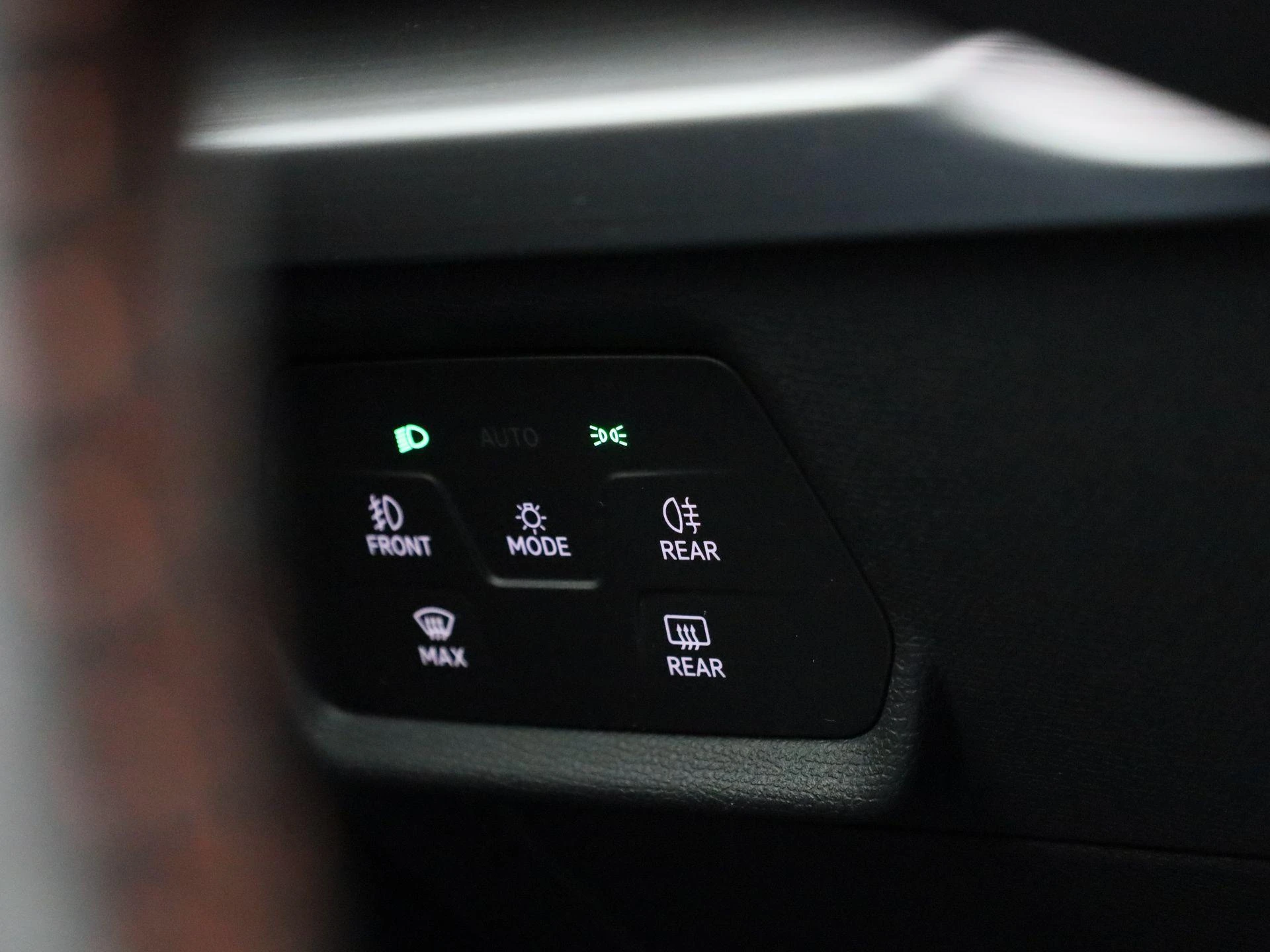 SEAT-Leon-image-18