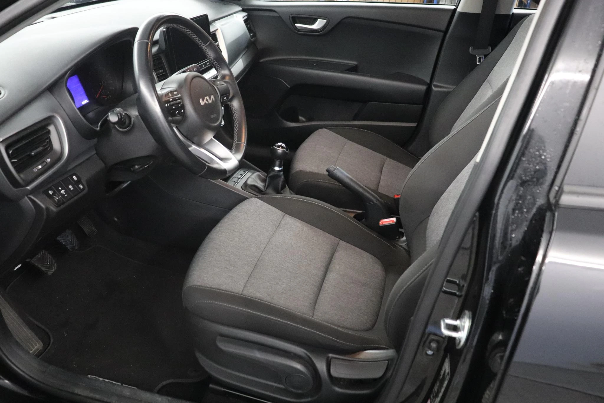 Kia-Stonic-image-12