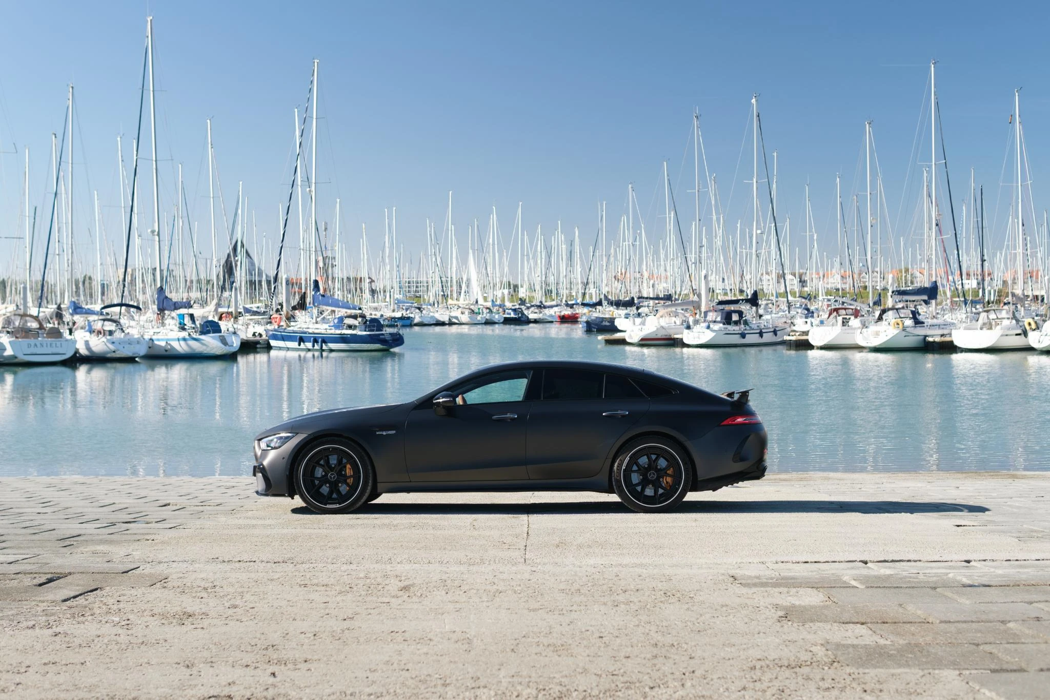 Mercedes-AMG-GT-image-11