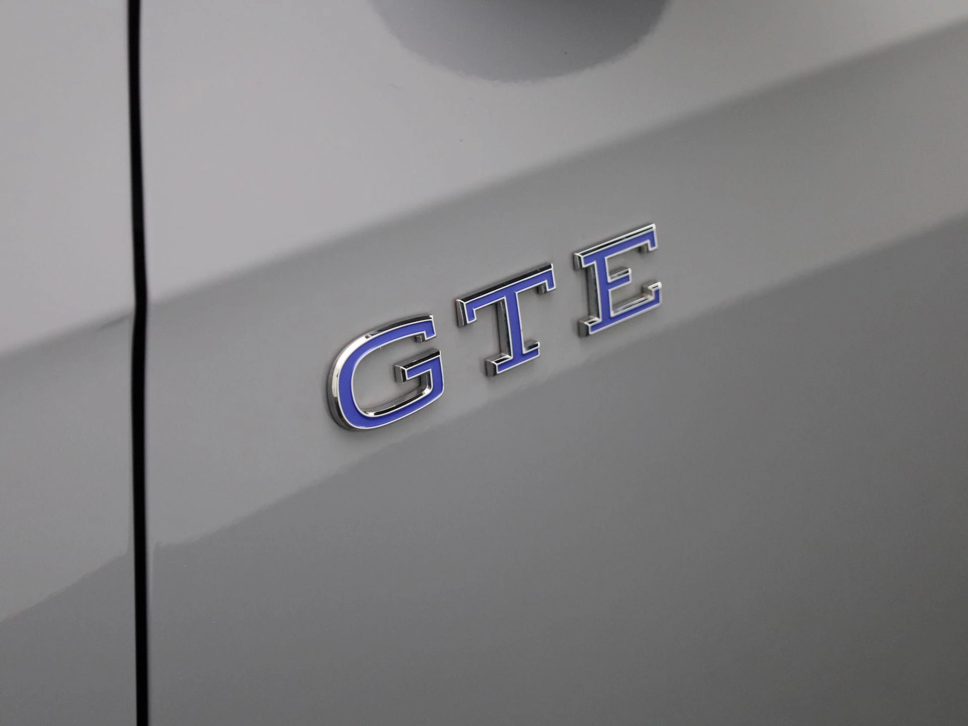 Volkswagen-Golf-image-17