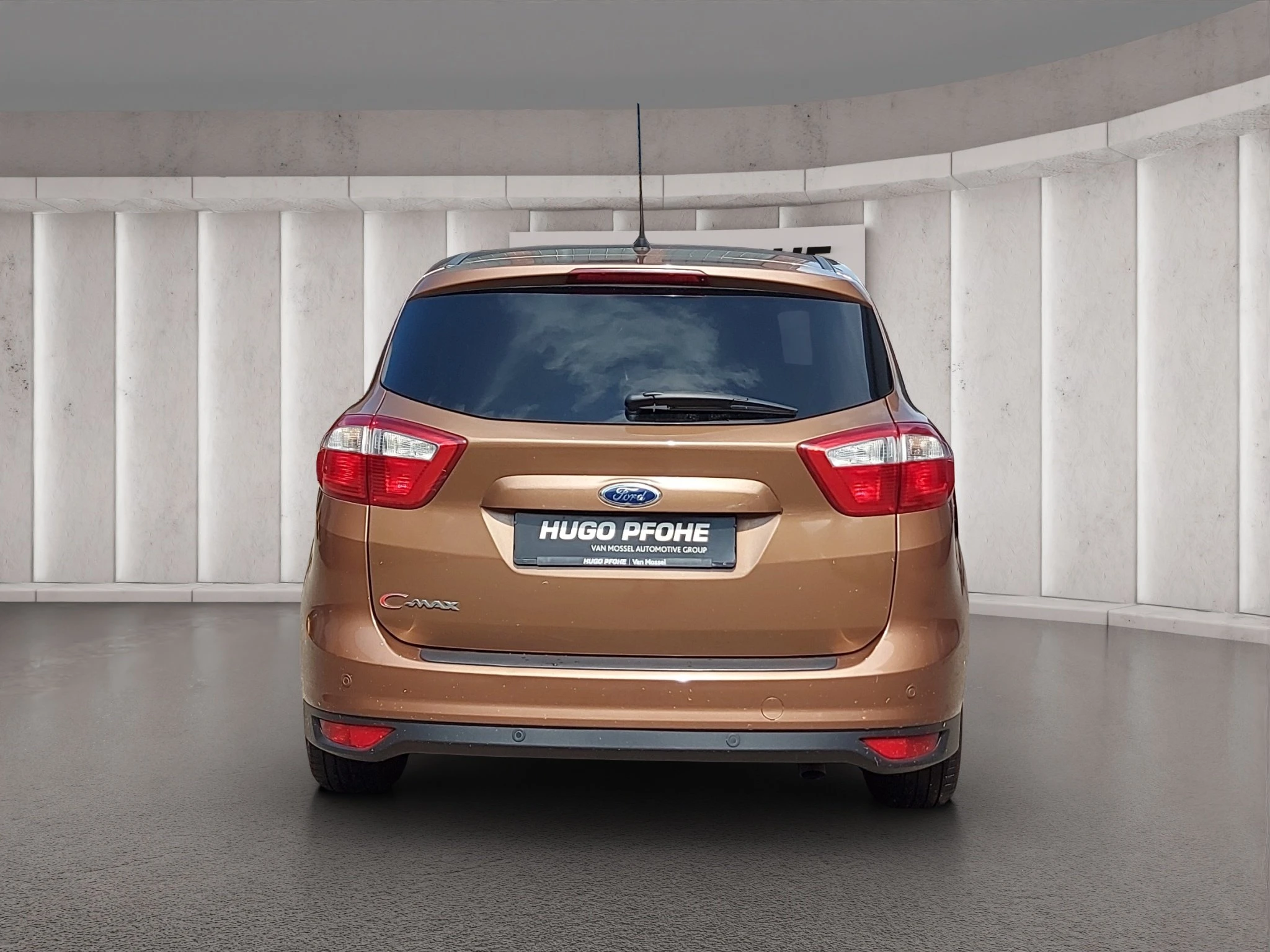 Ford-C-MAX-image-3