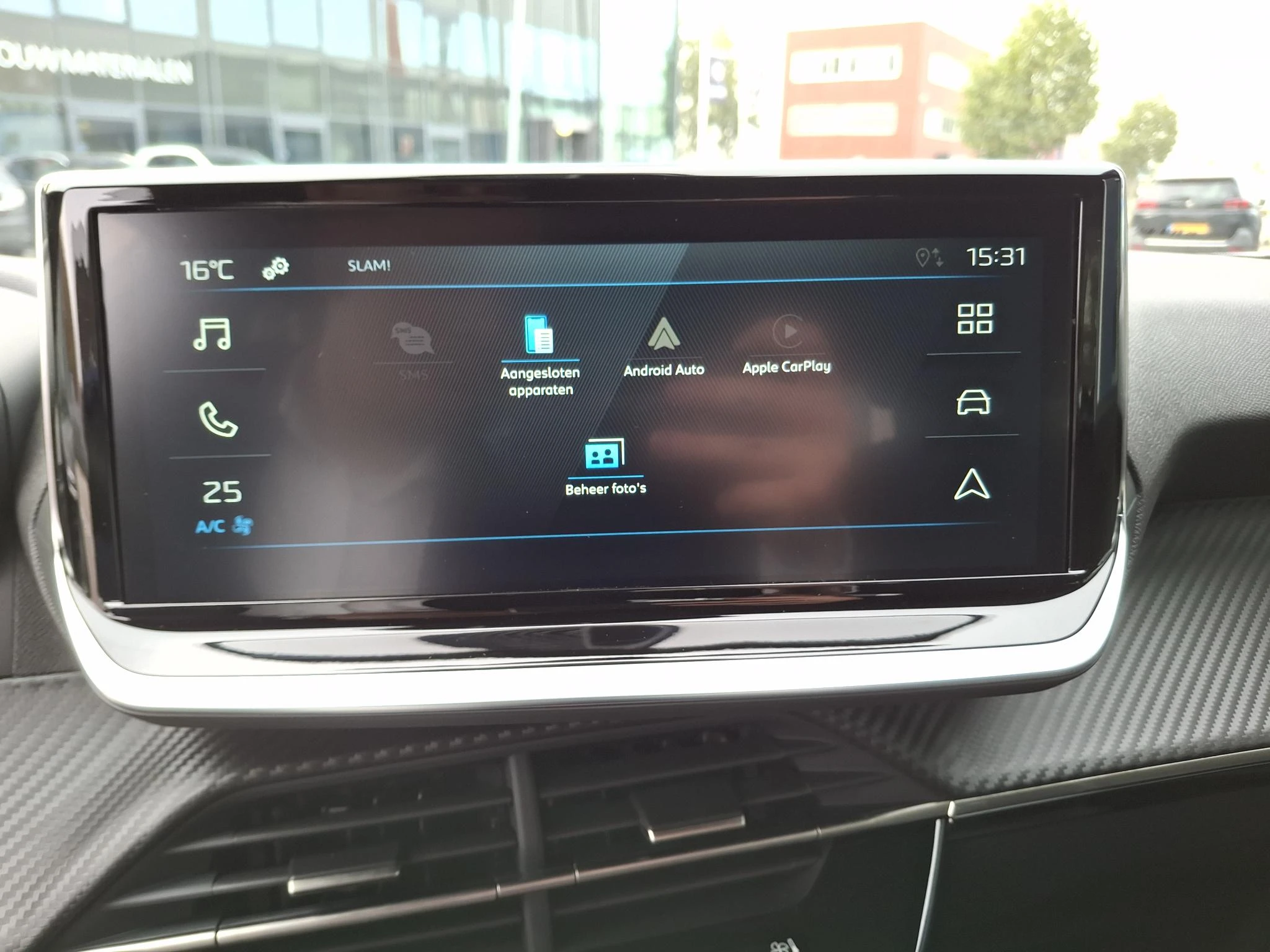 Peugeot-2008-image-23