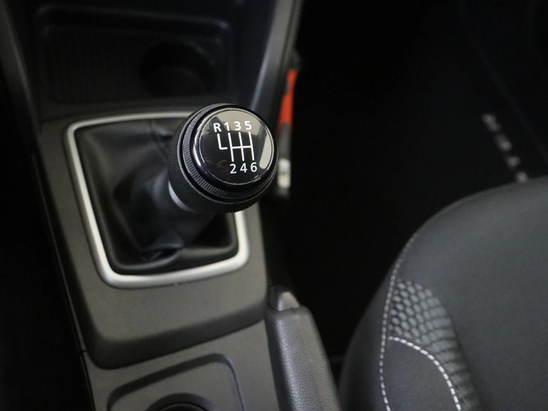 Dacia-Duster-image-15