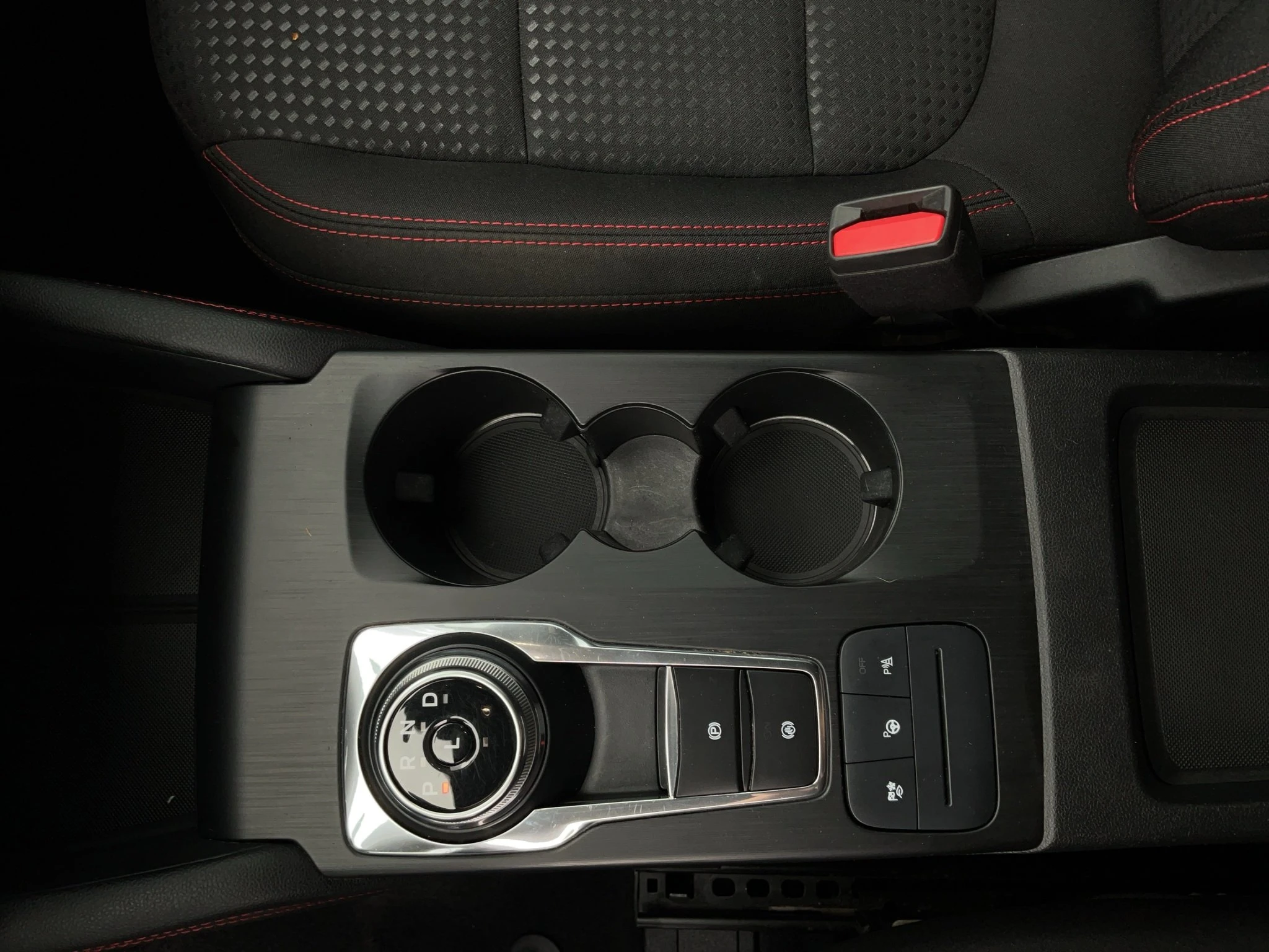 Ford-Kuga-image-21