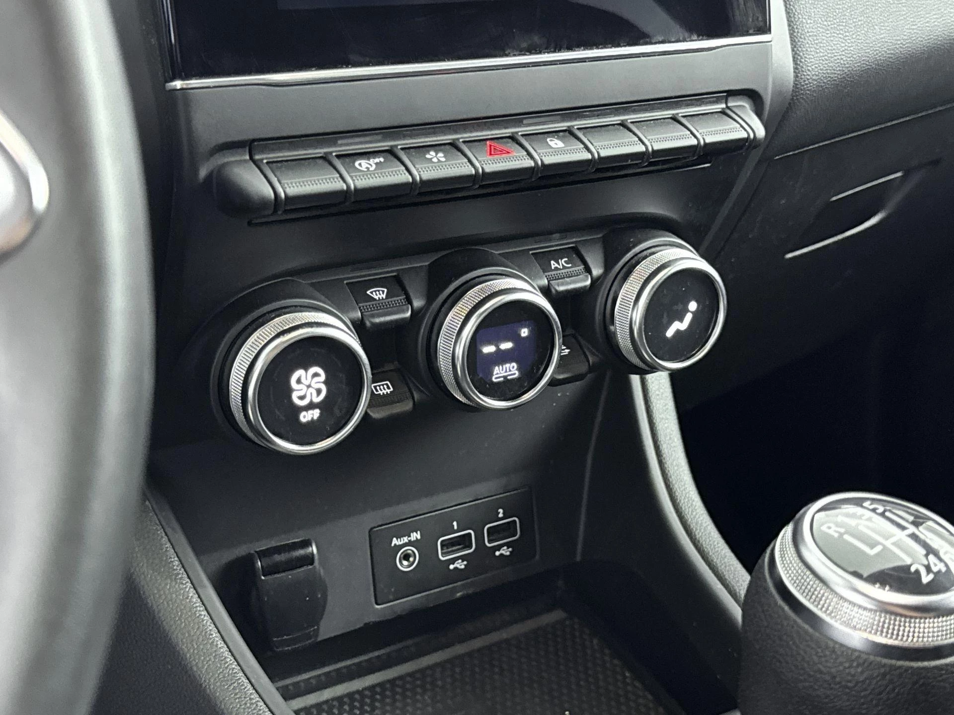 Renault-Captur-image-18