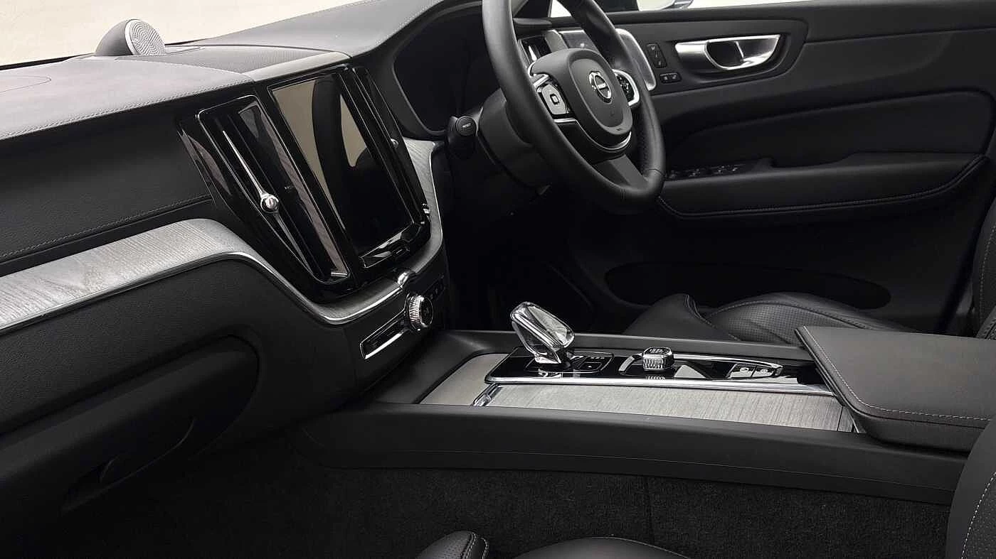 Volvo-XC60-image-5