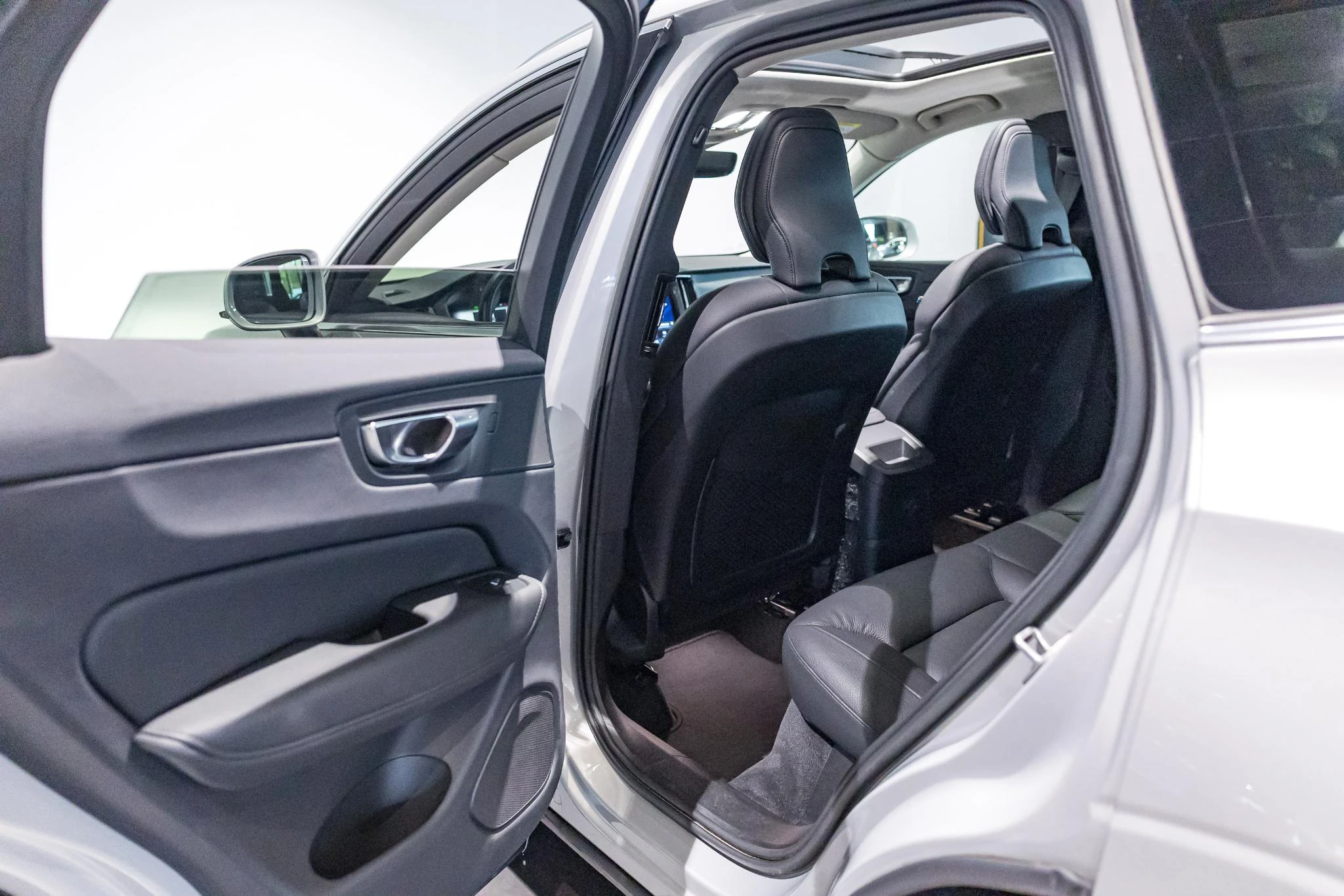 Volvo-XC60-image-18