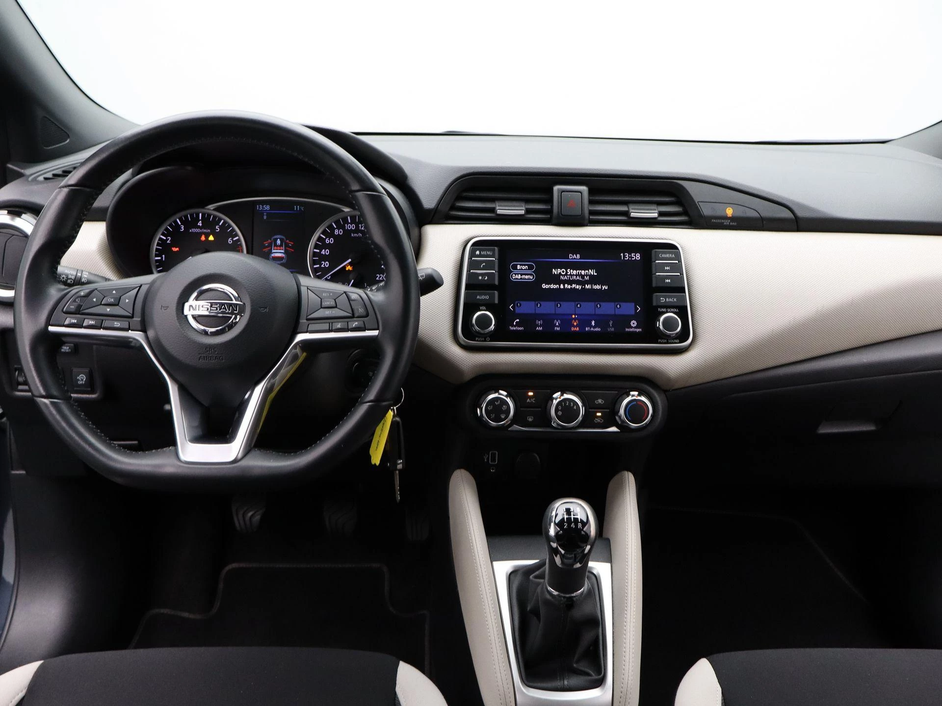 Nissan-Micra-image-12