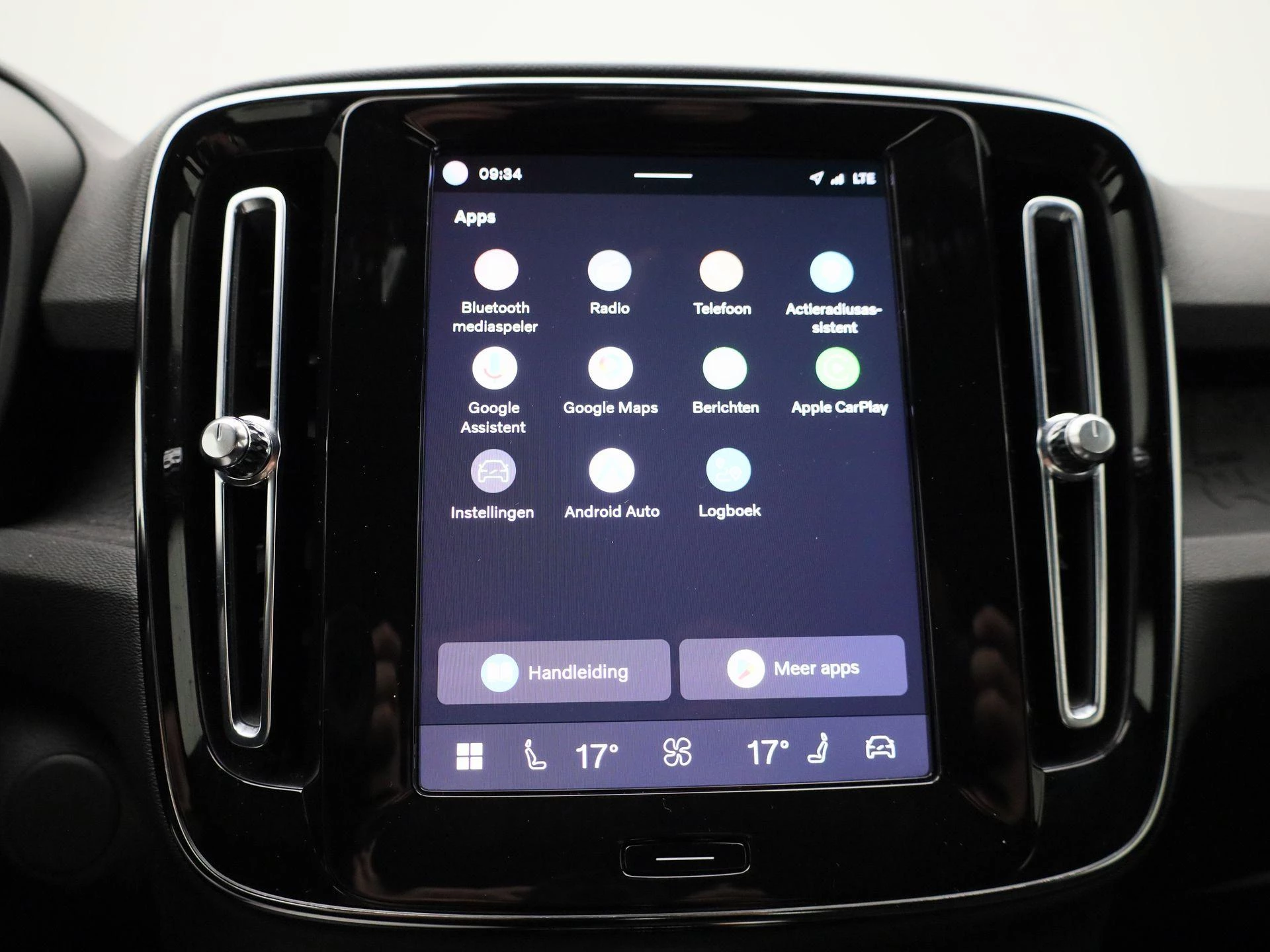 Volvo XC40 Recharge Core