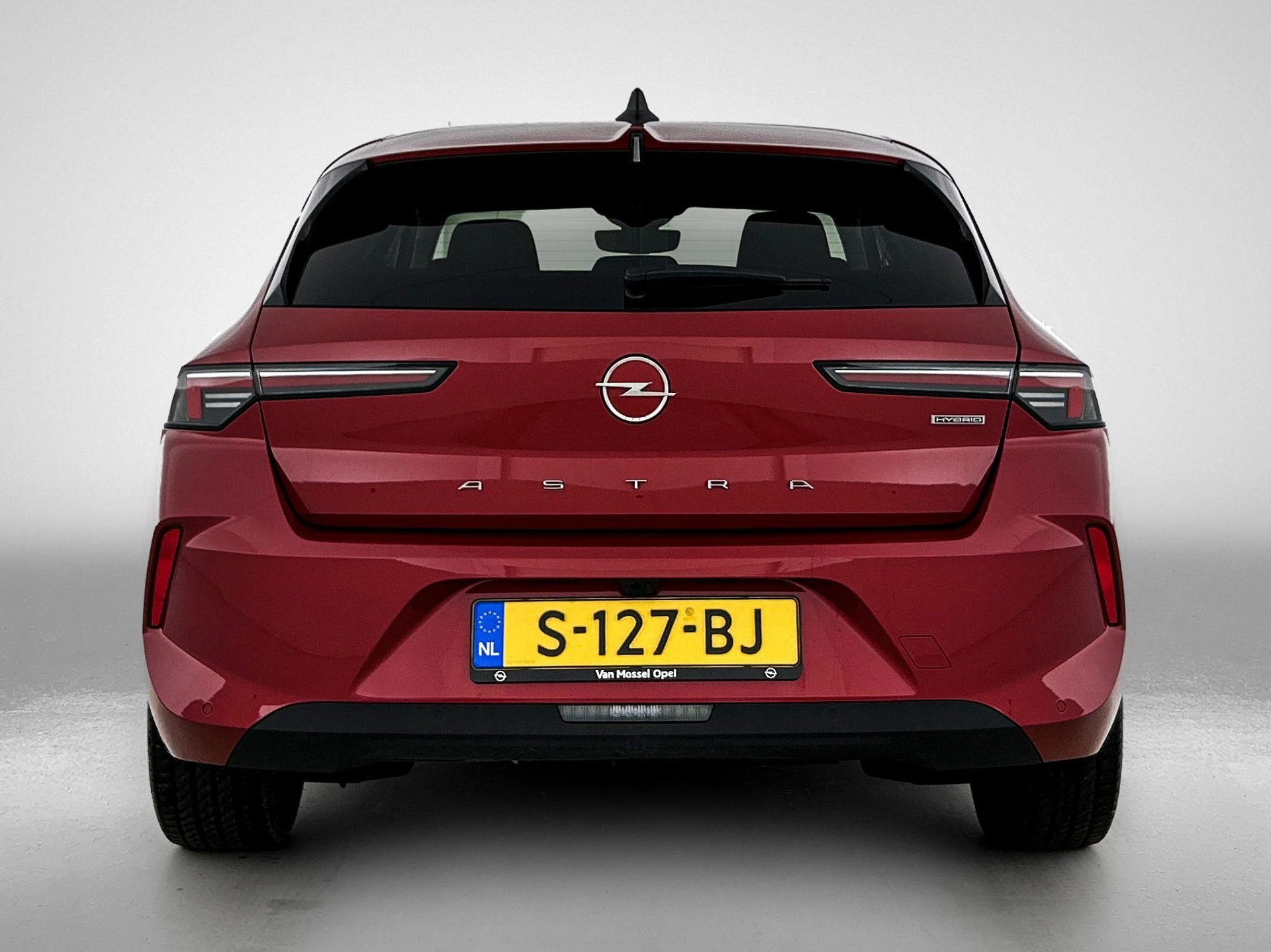 Opel-Astra-image-2