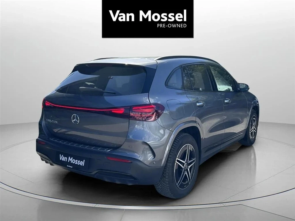 Mercedes-Benz-EQA-image-4