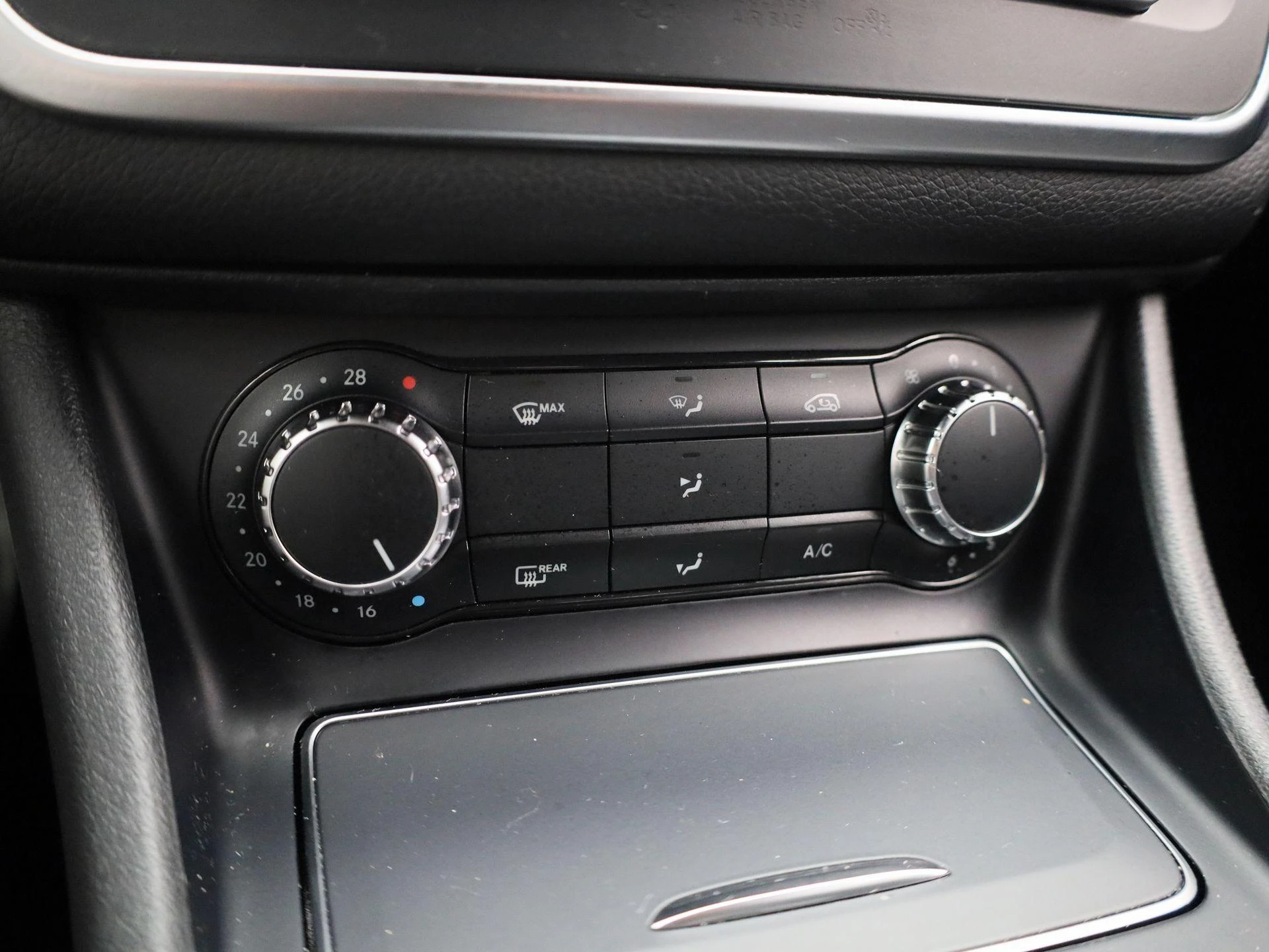 Mercedes-Benz-CLA-image-32