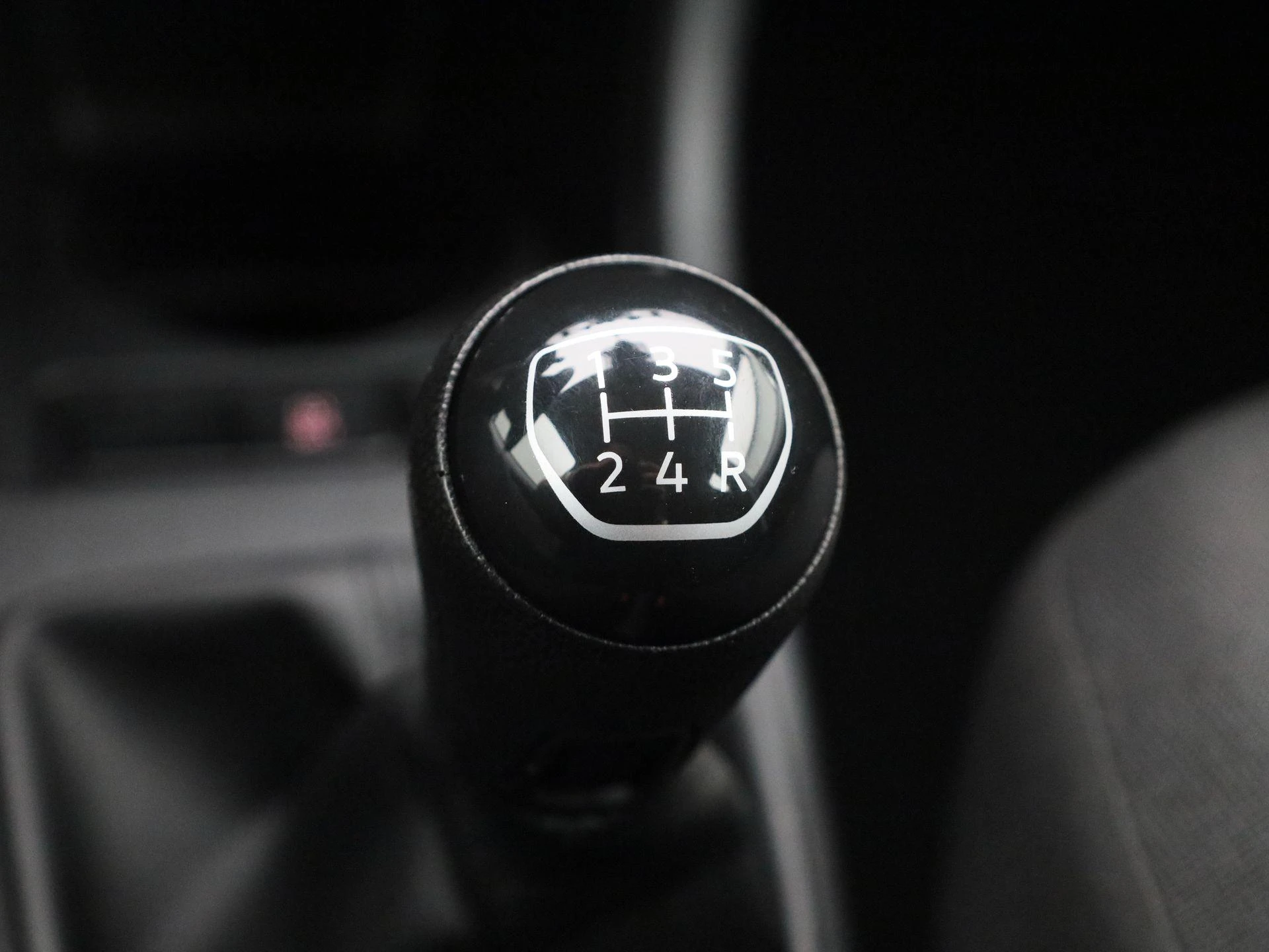 Volkswagen-up!-image-21