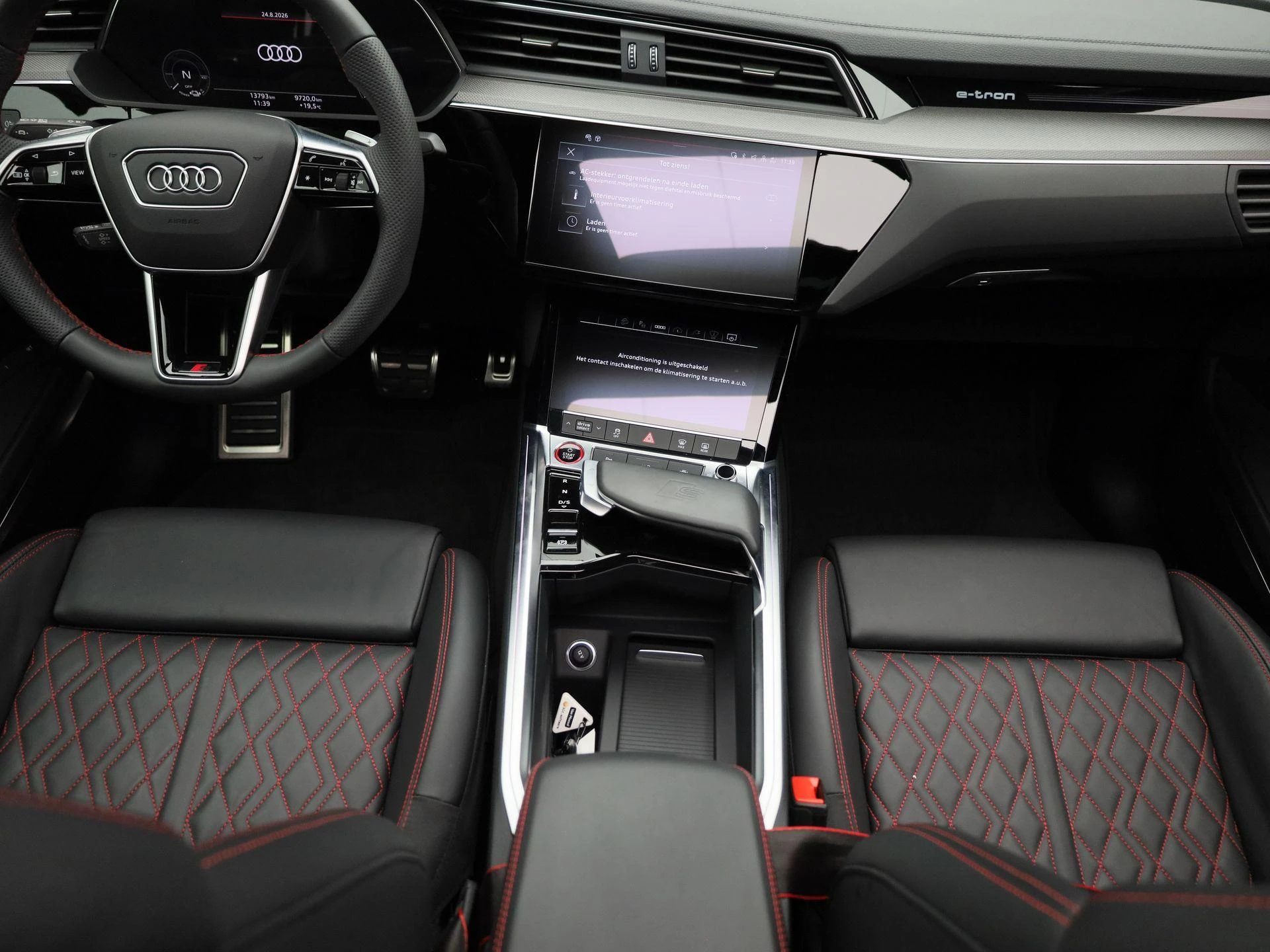 Audi-Q8 Sportback e-tron-image-8