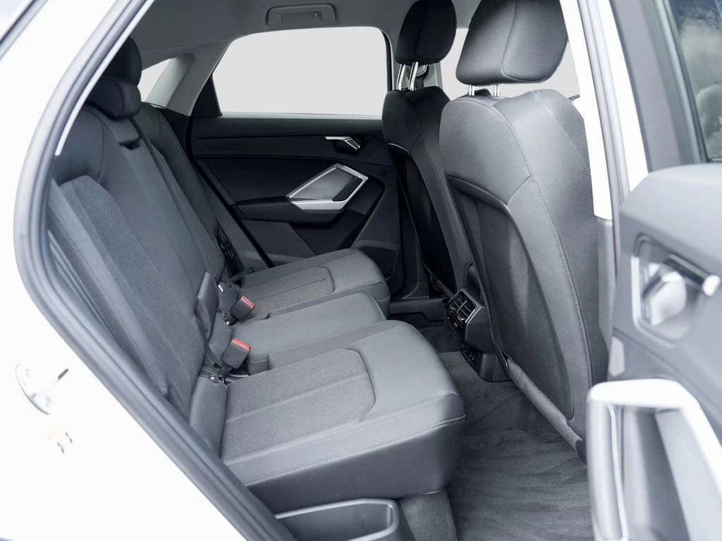 Audi Q3 Sportback 35 TFSI S line AHK ACC GWF