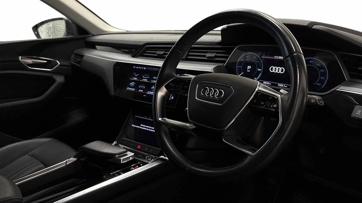 Audi-Q8 e-tron-image-2
